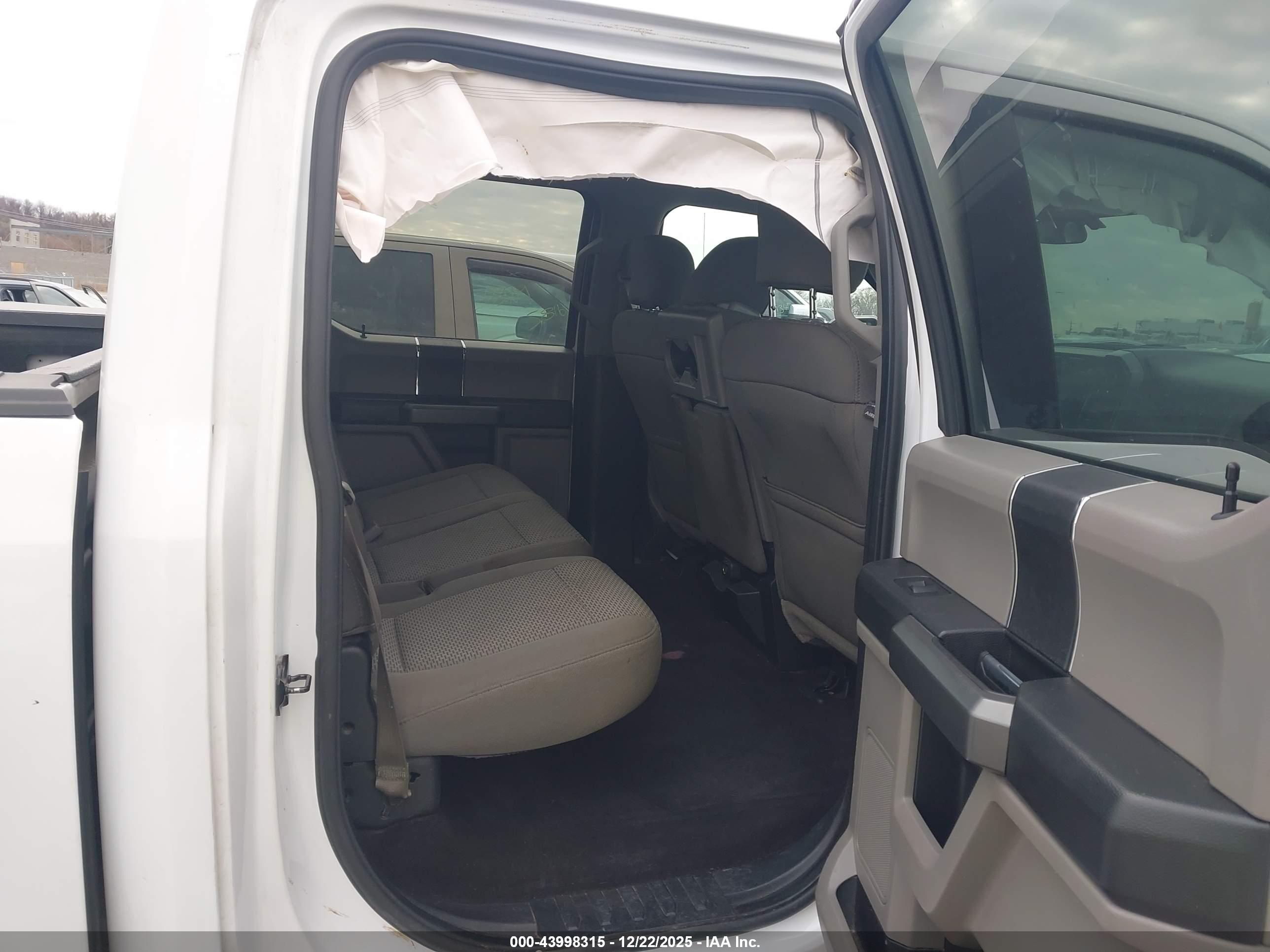 FORD F-150 image 8