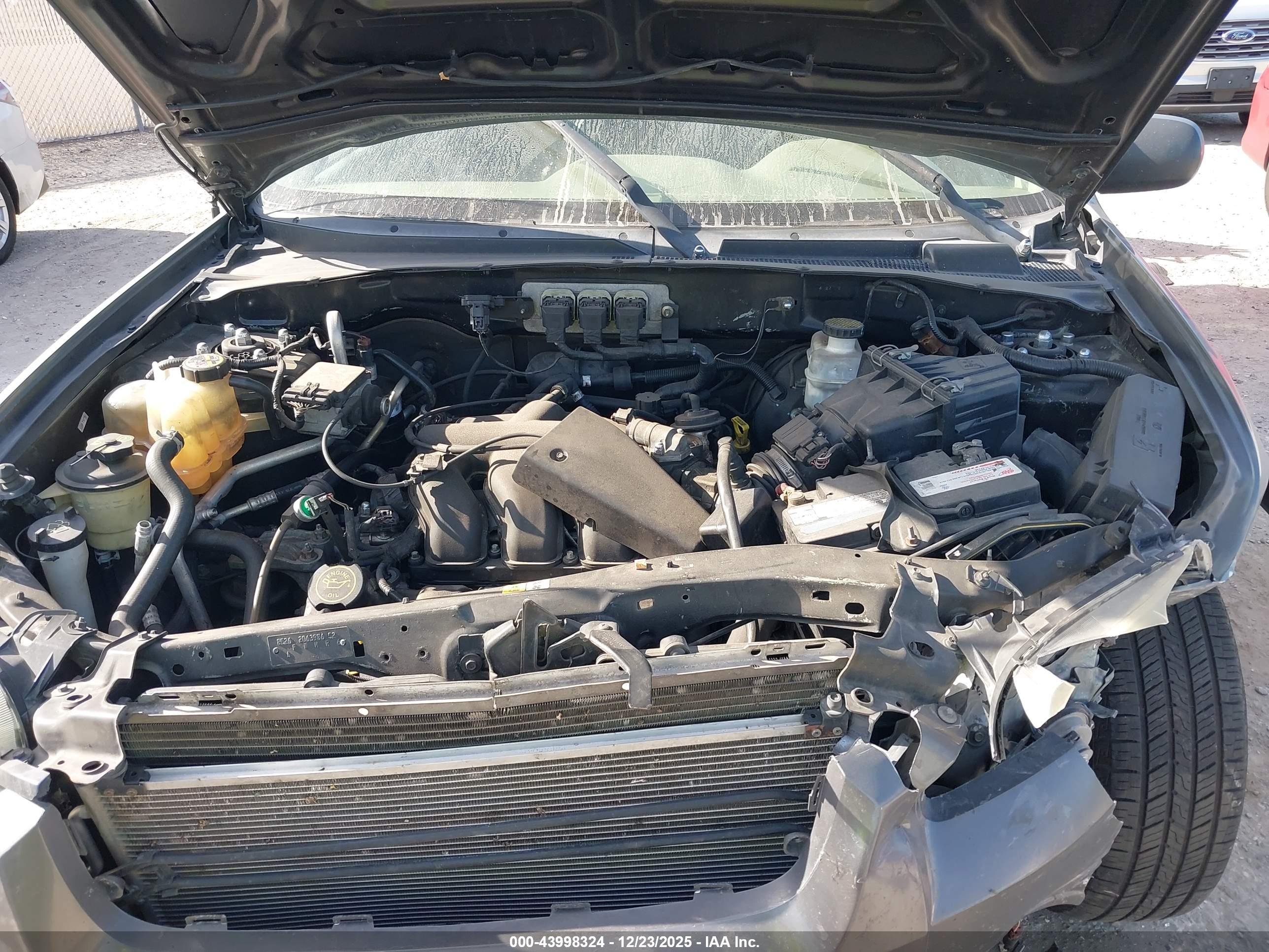 FORD ESCAPE image 10