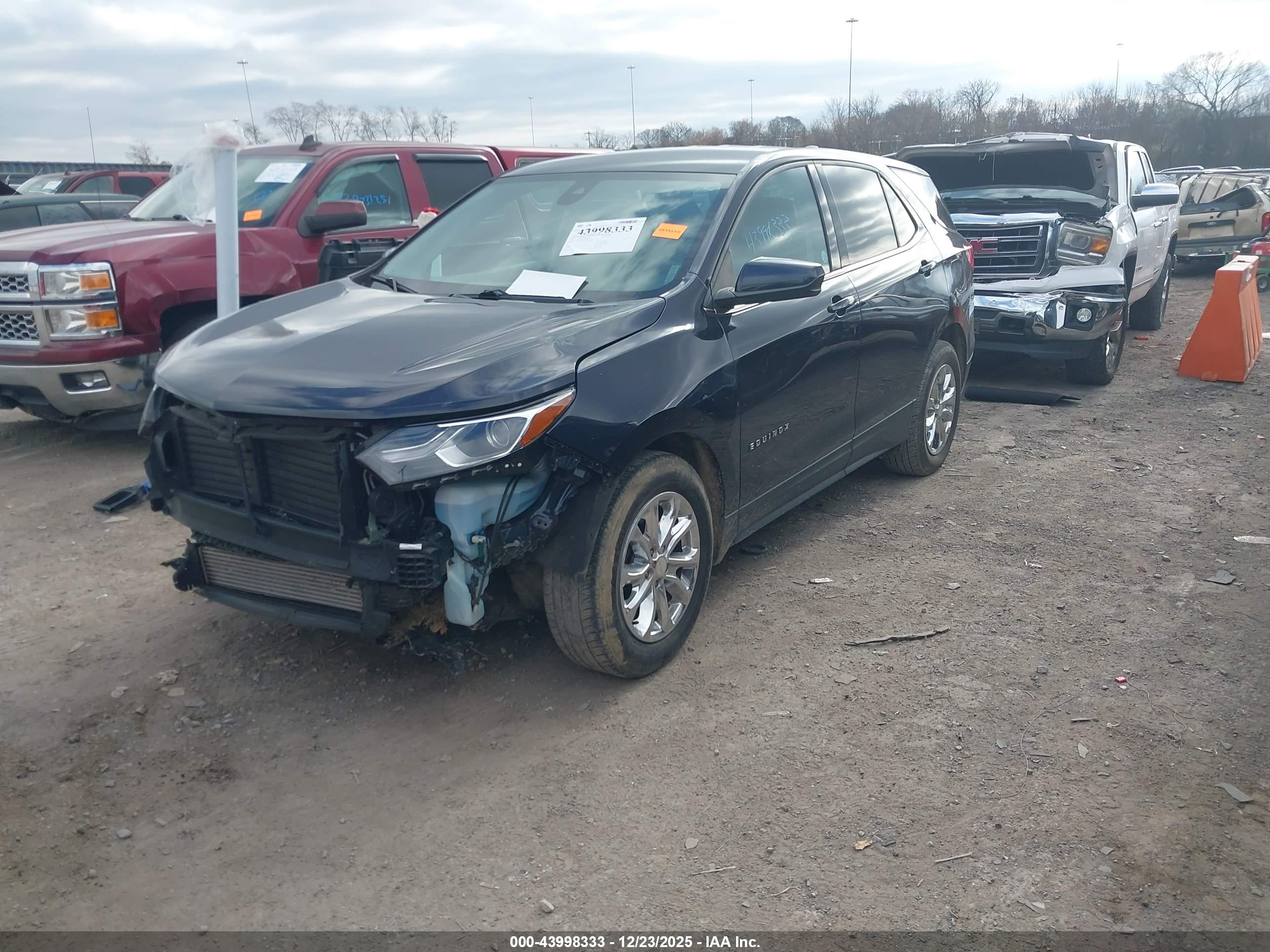 CHEVROLET EQUINOX image 2