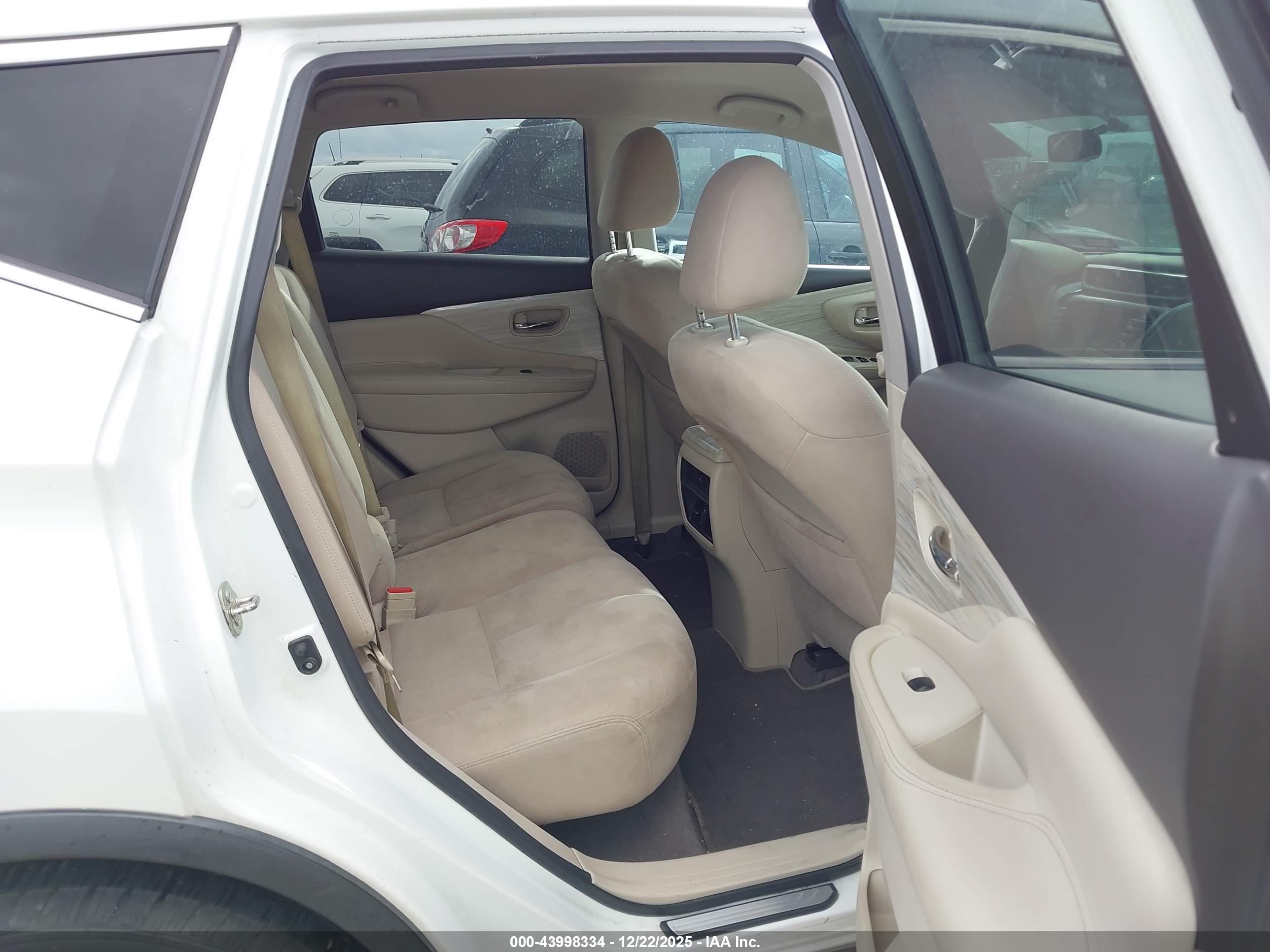 NISSAN MURANO image 8