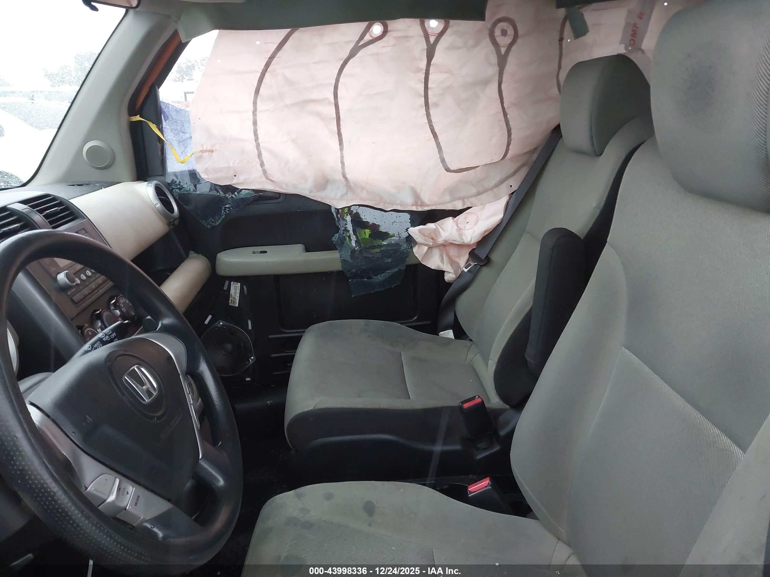 HONDA ELEMENT image 5