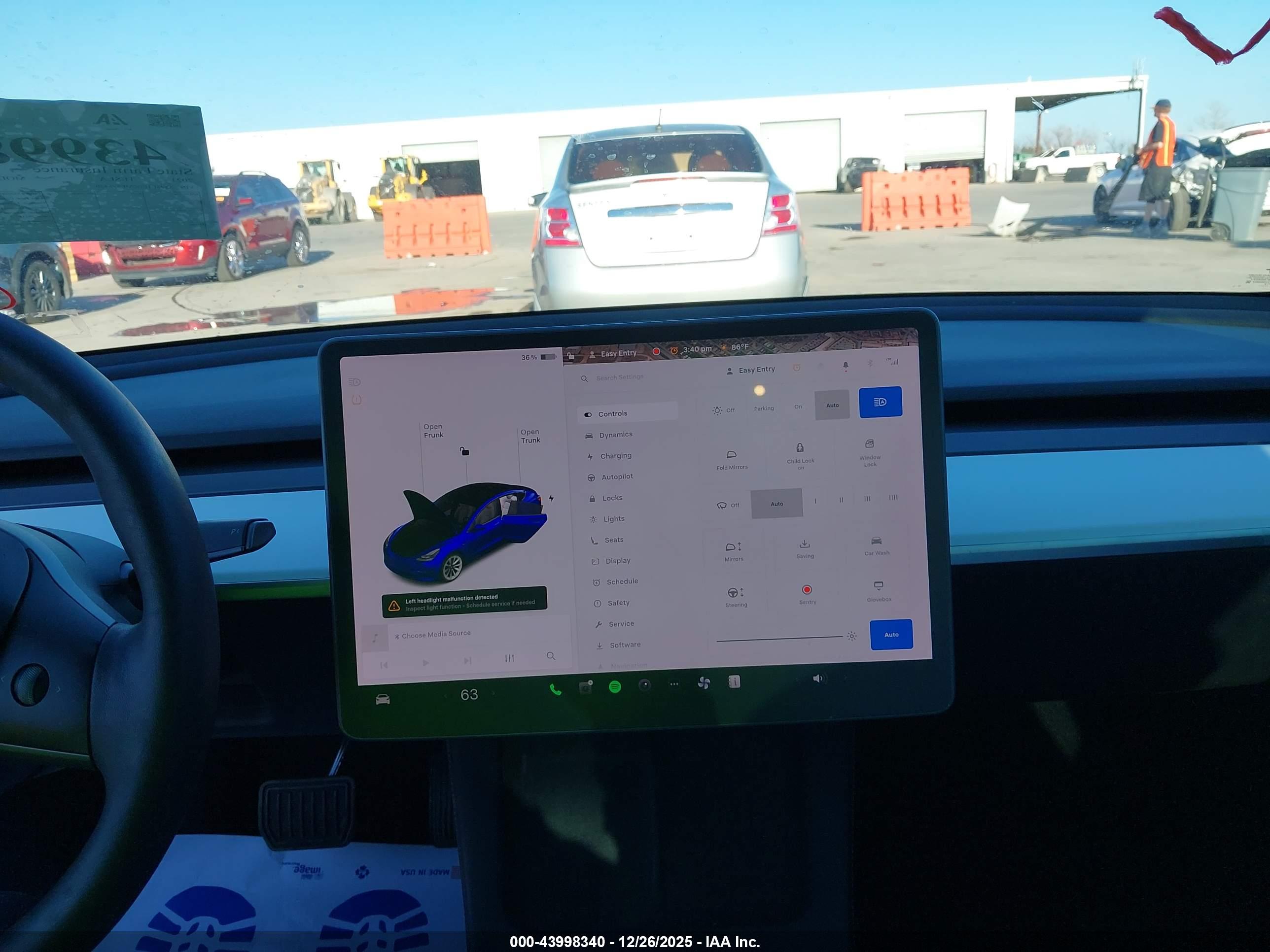 TESLA MODEL image 7