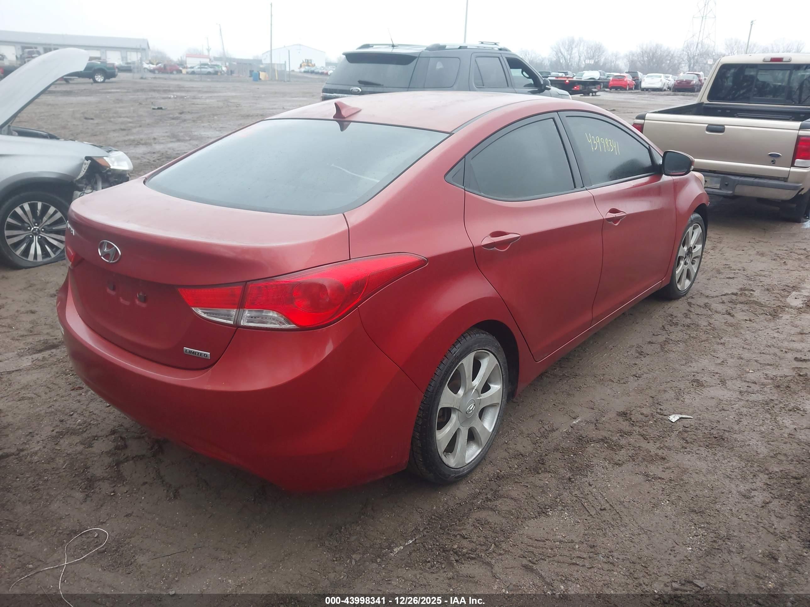HYUNDAI ELANTRA image 4