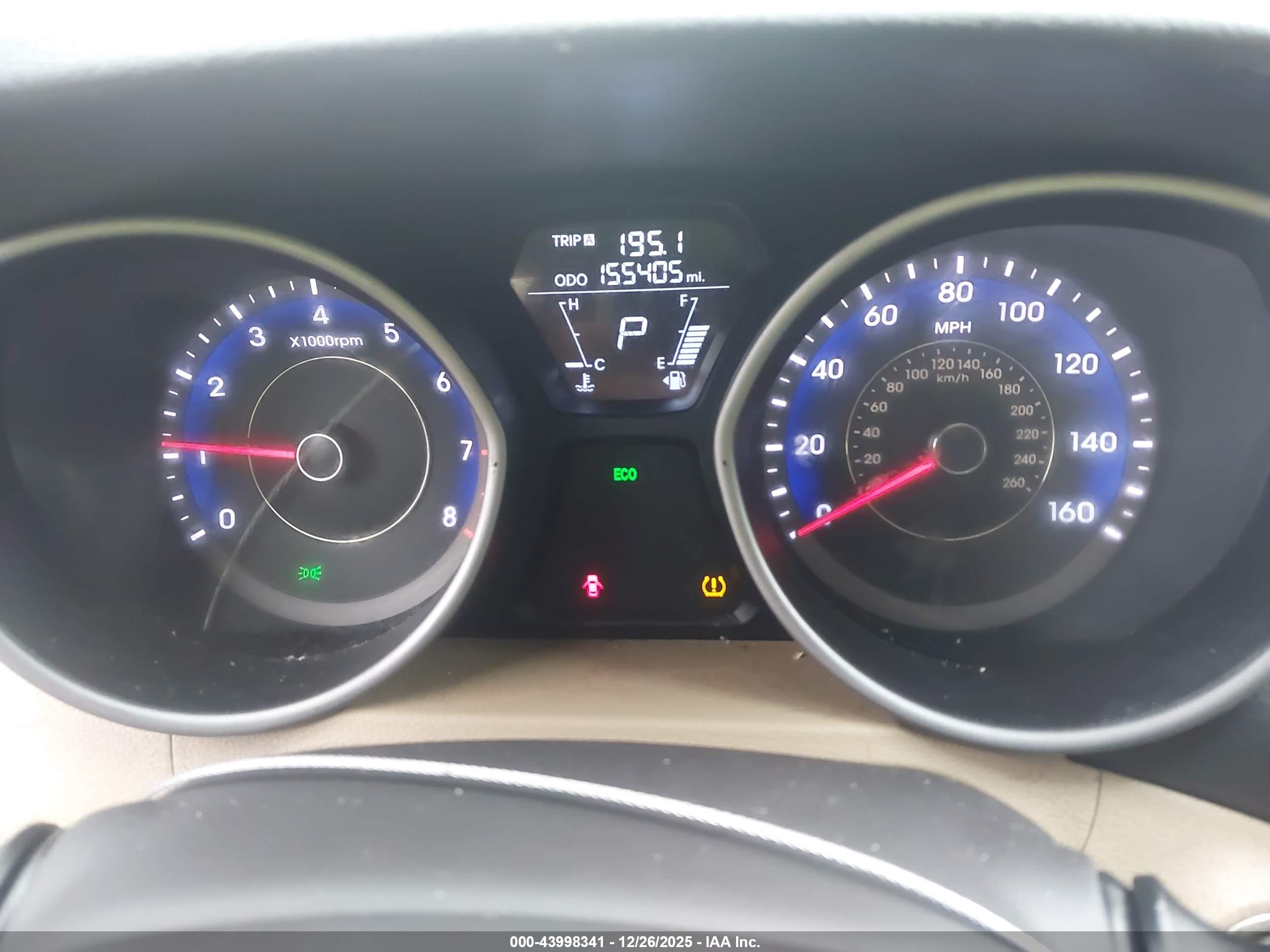 HYUNDAI ELANTRA image 7