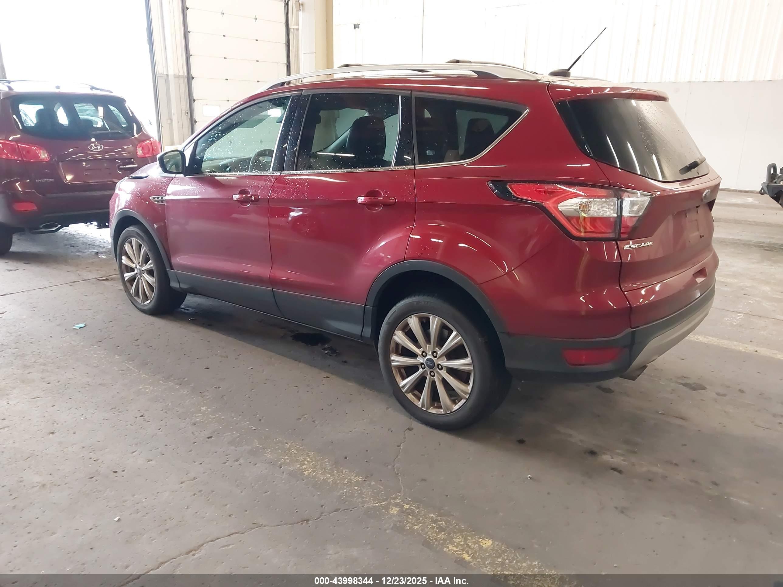 FORD ESCAPE image 3