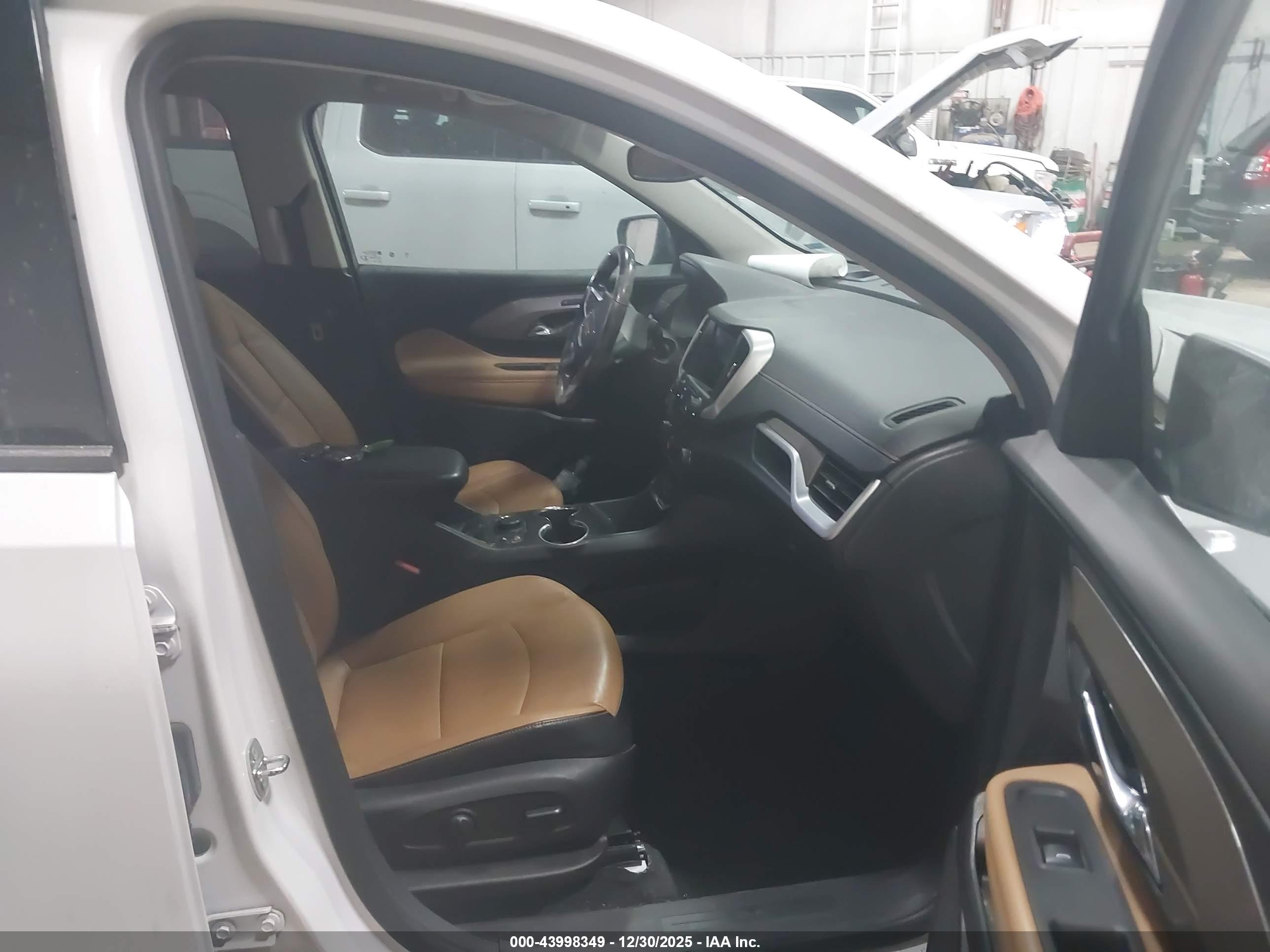 GMC TERRAIN image 5