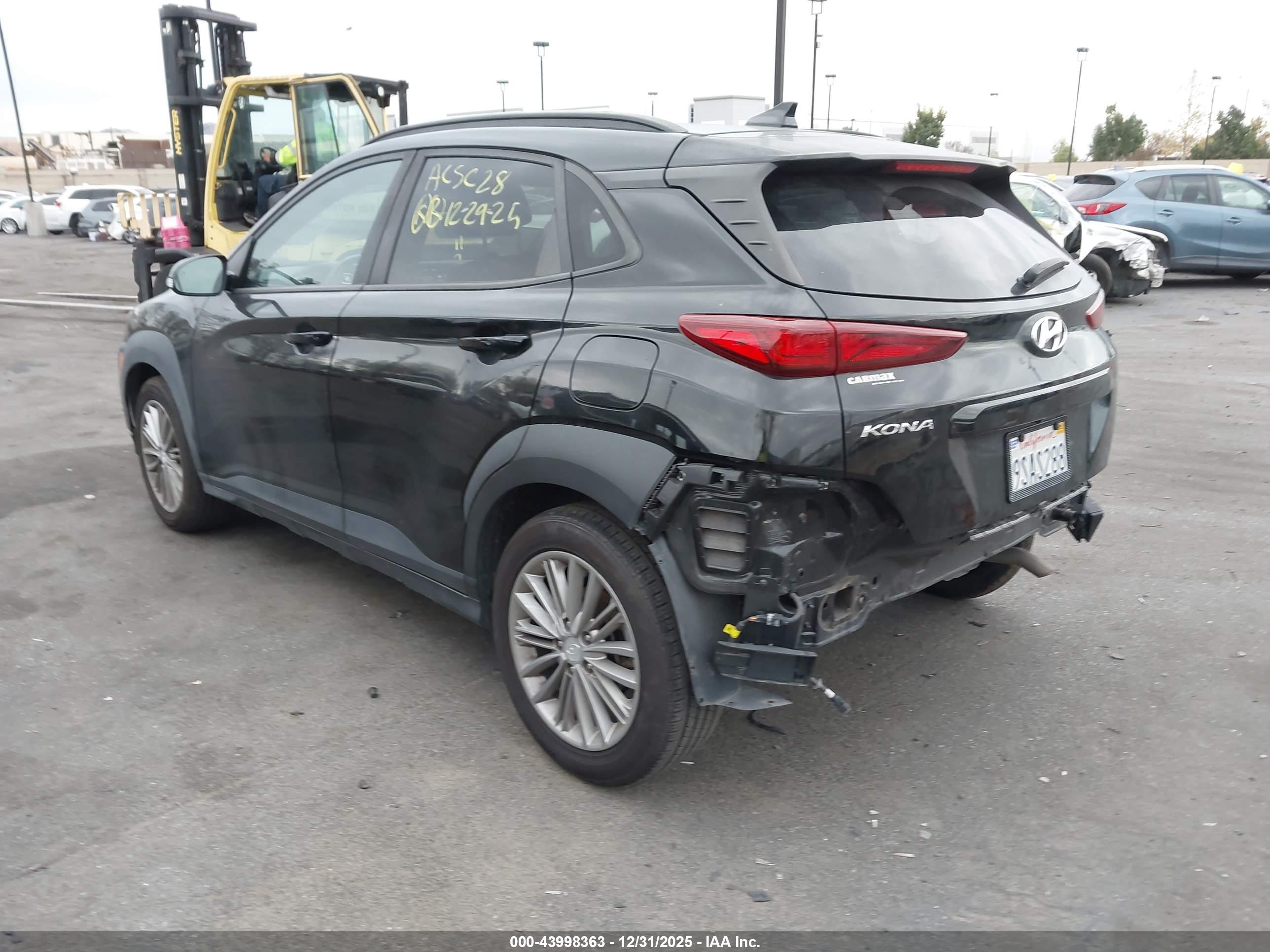 HYUNDAI KONA image 3