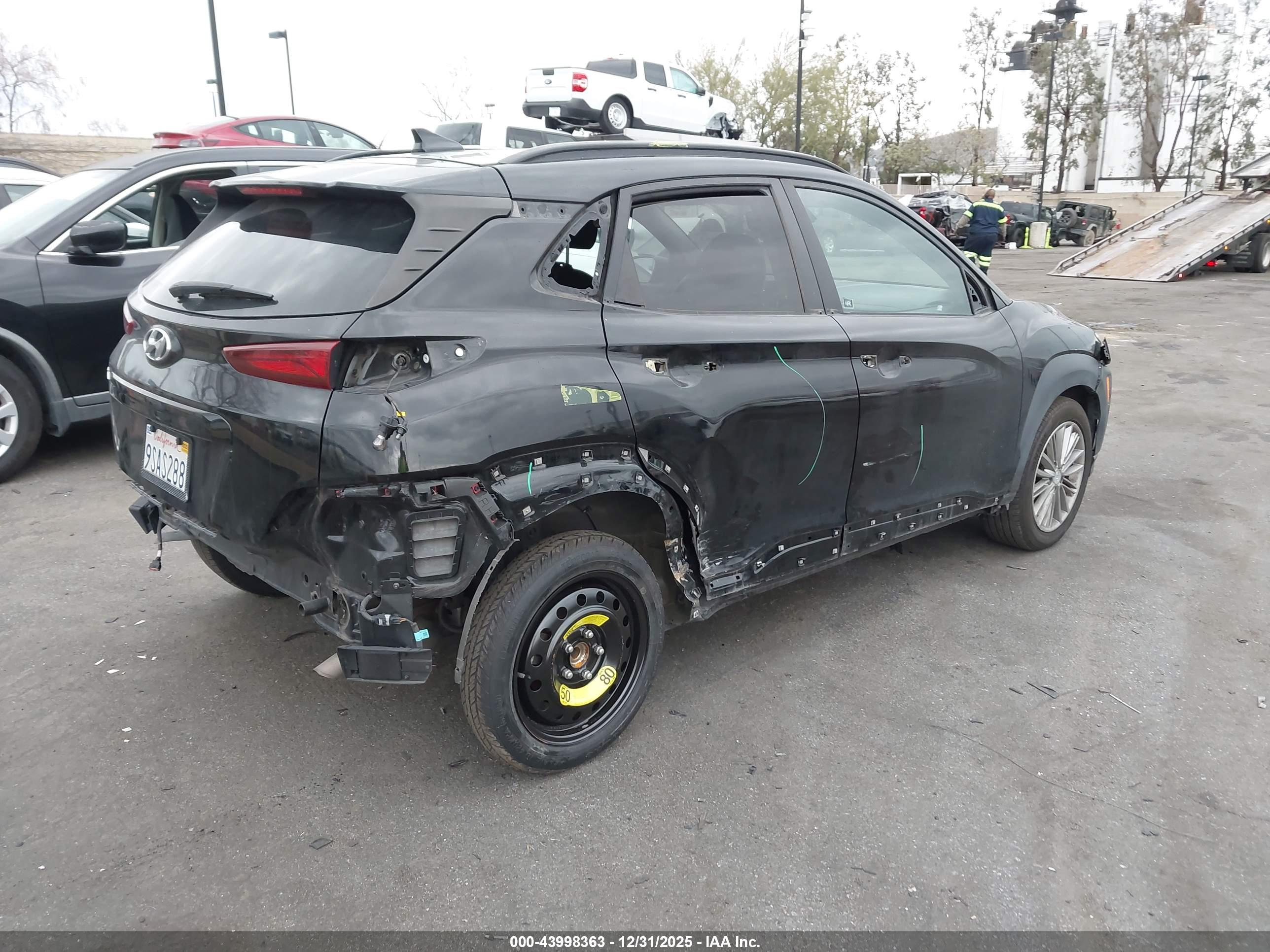 HYUNDAI KONA image 4