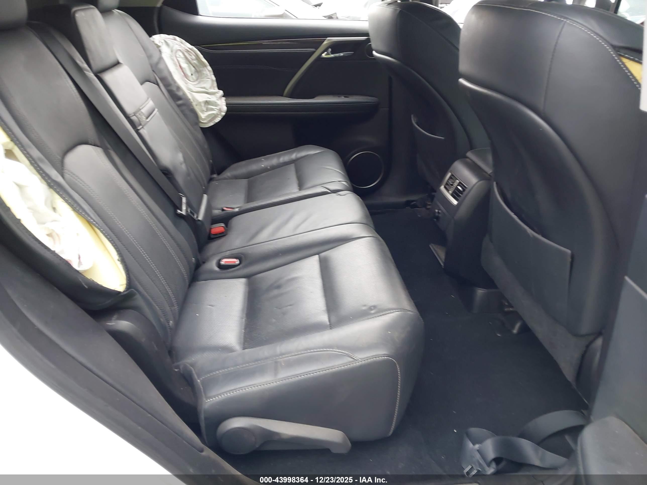 LEXUS RX image 8