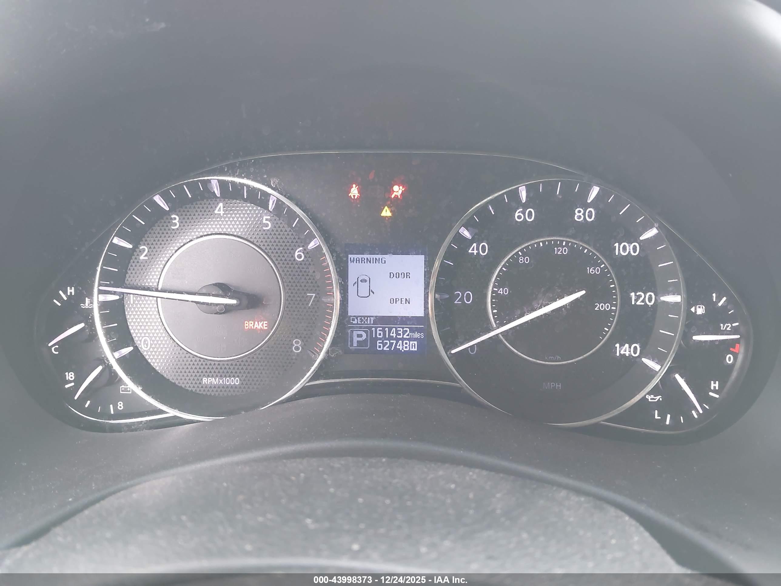 NISSAN ARMADA image 7