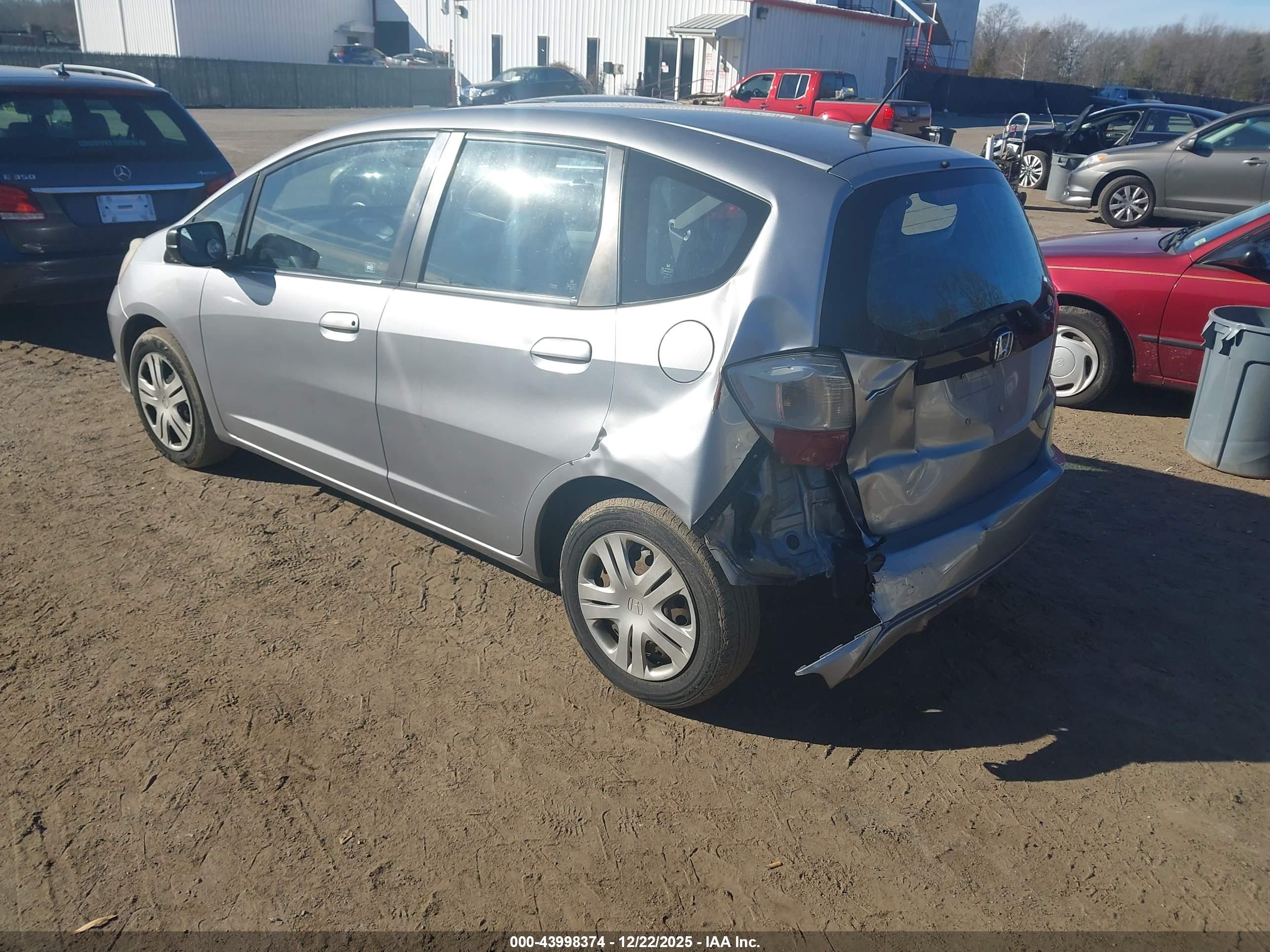 HONDA FIT image 3