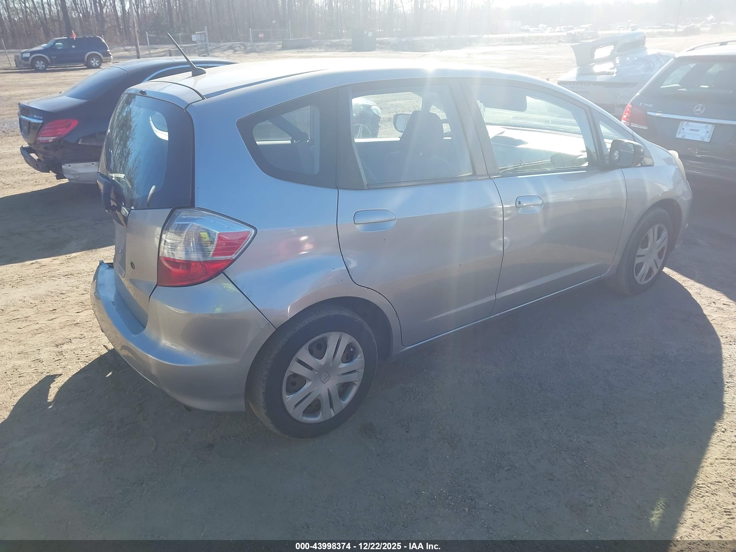 HONDA FIT image 4
