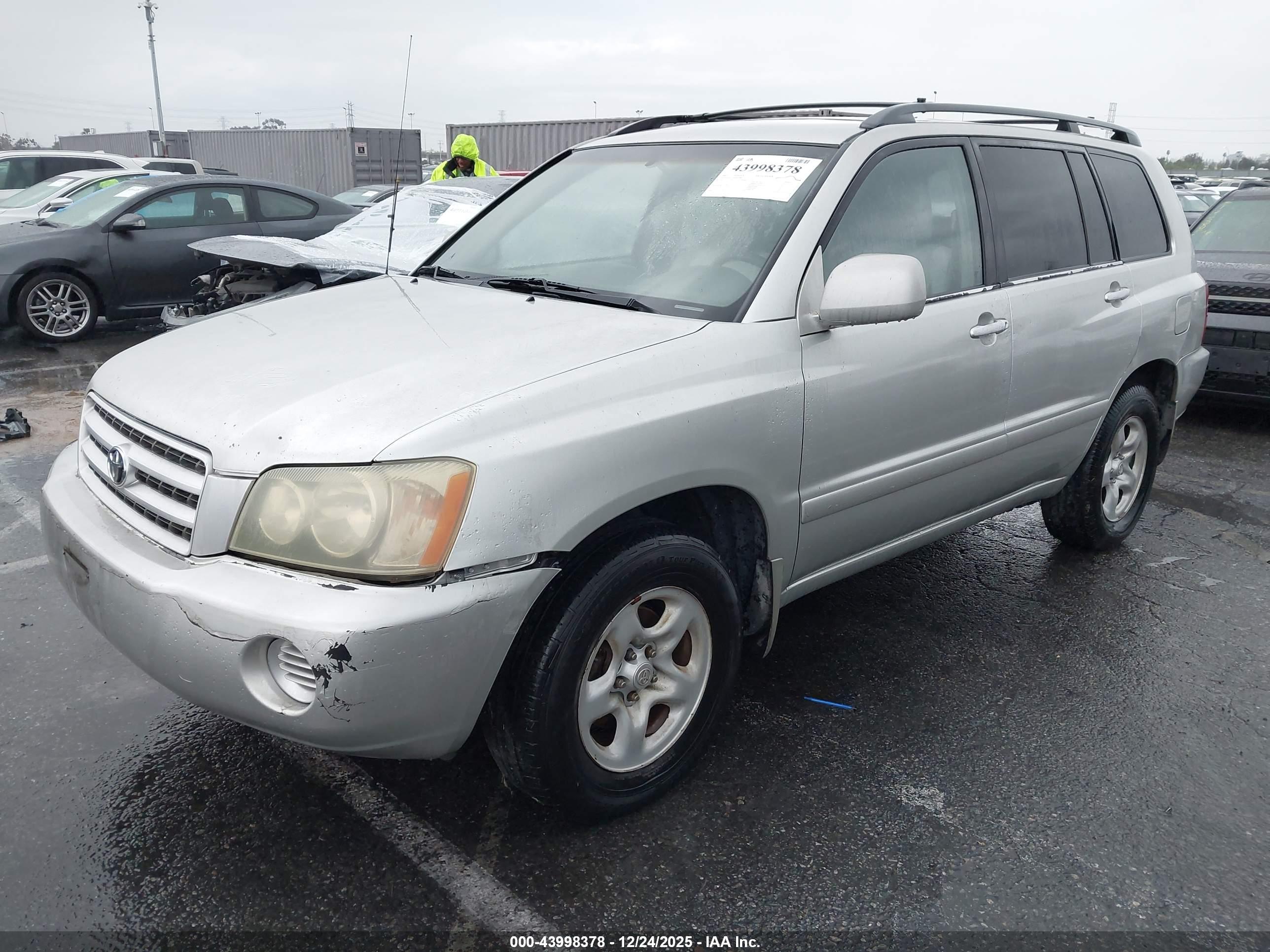 TOYOTA HIGHLANDER image 2
