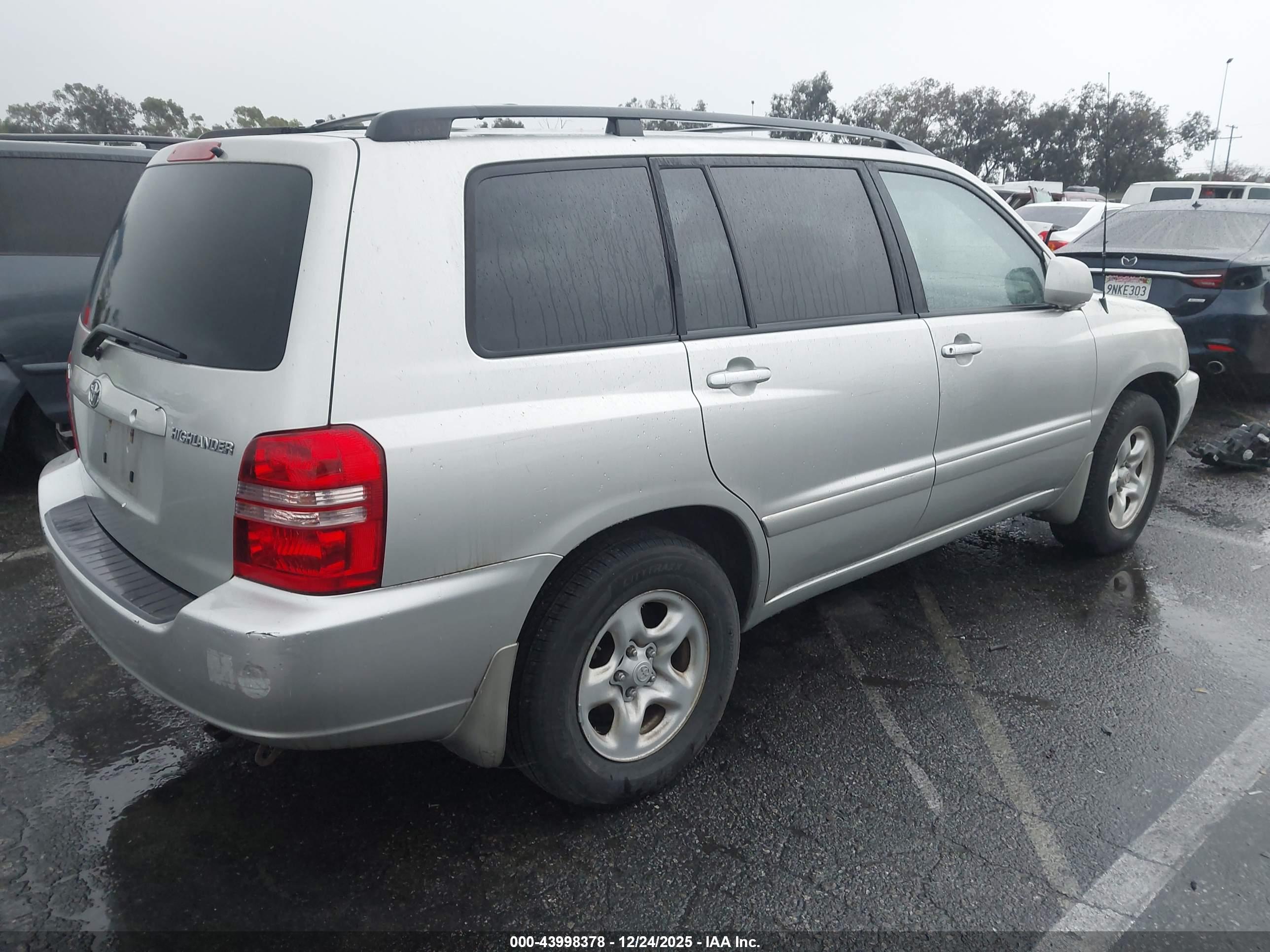 TOYOTA HIGHLANDER image 4
