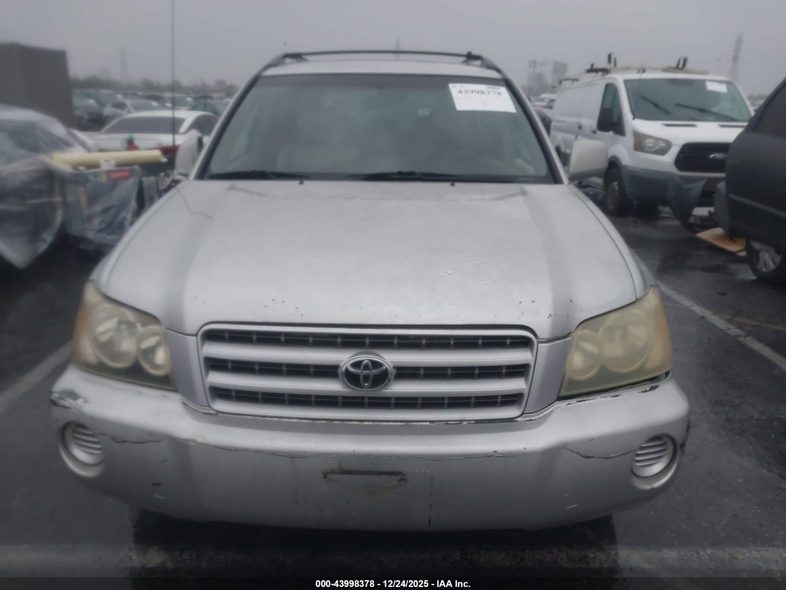 TOYOTA HIGHLANDER image 6