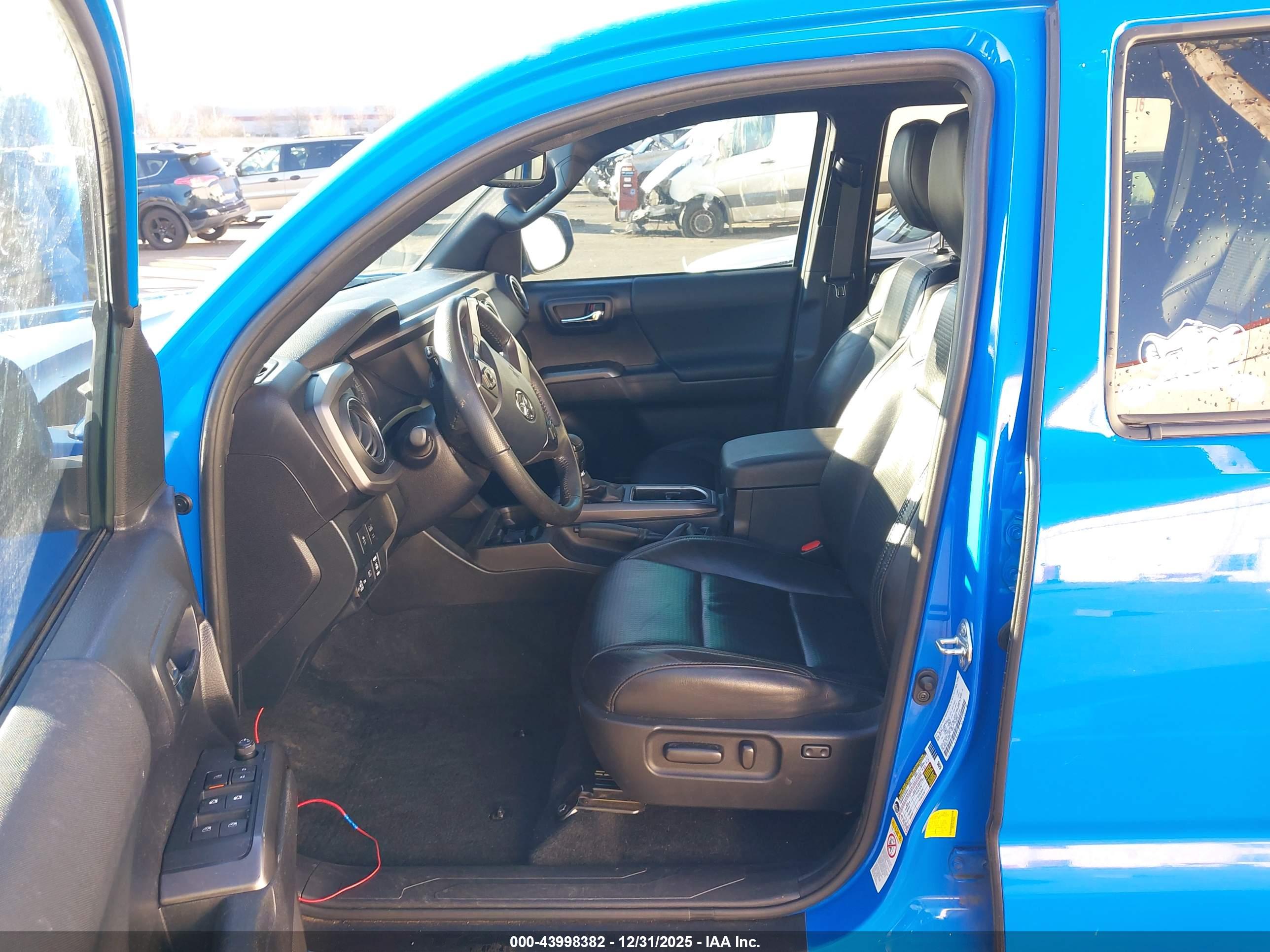 TOYOTA TACOMA image 5