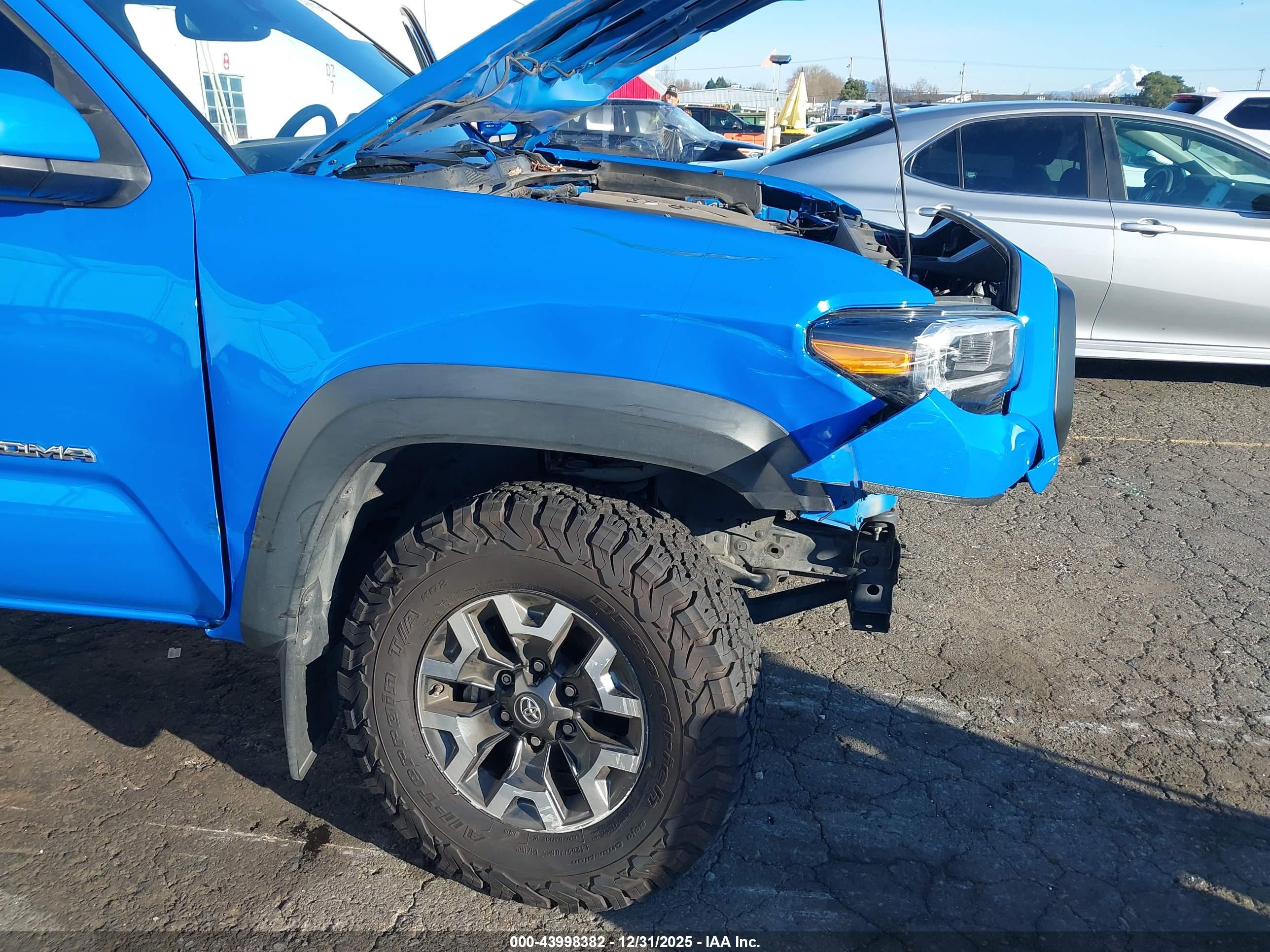 TOYOTA TACOMA image 6