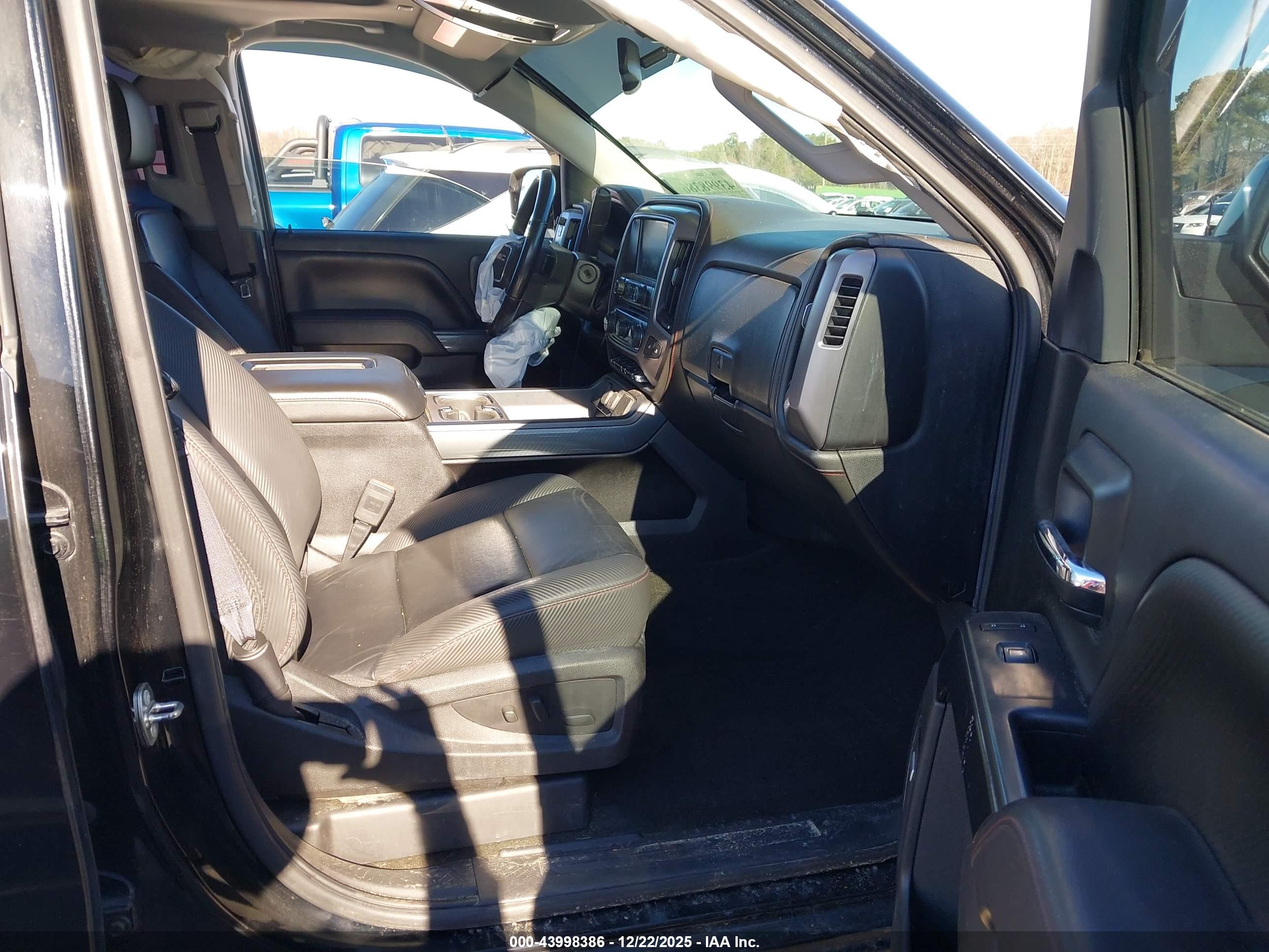 GMC SIERRA image 5