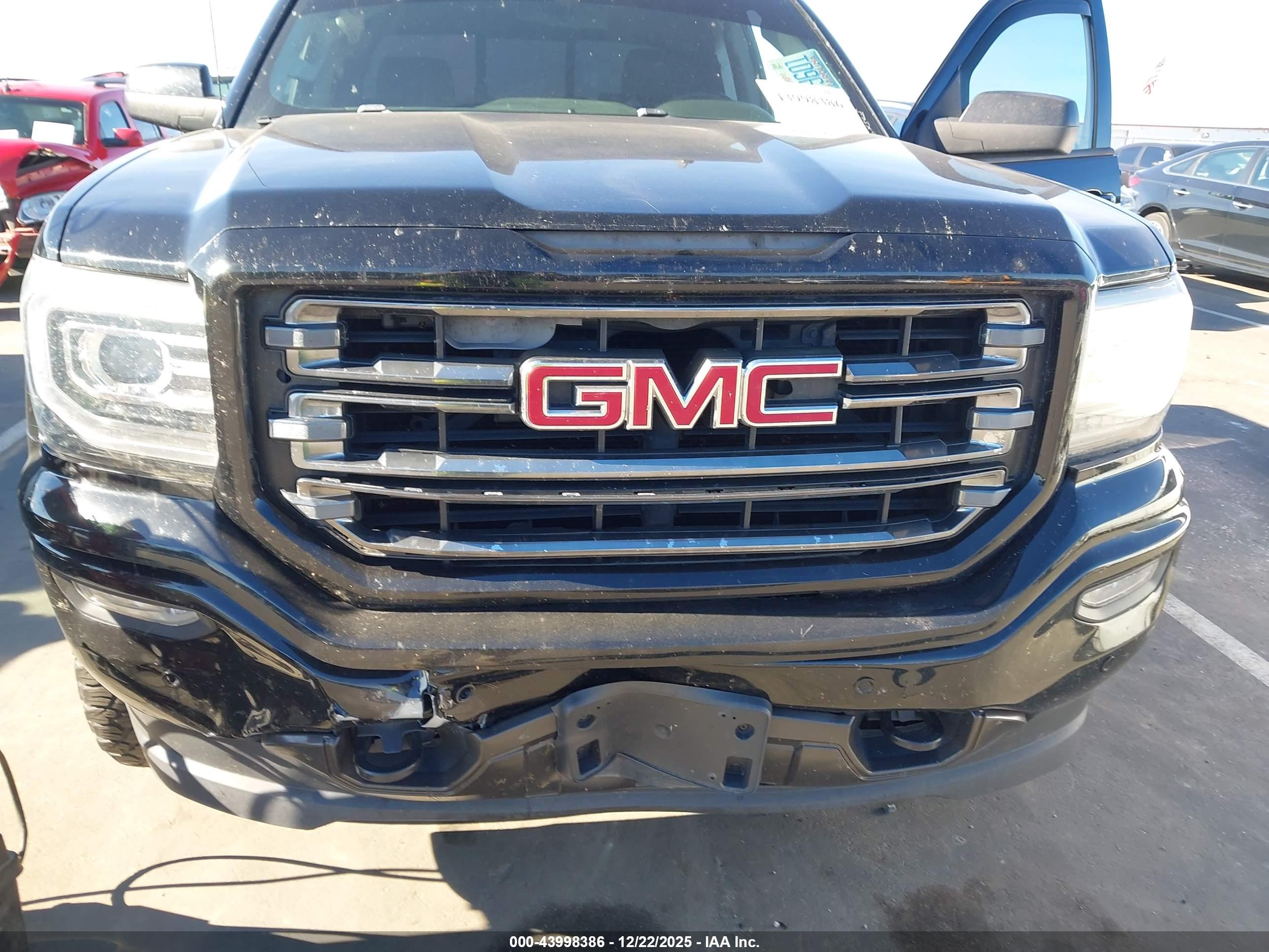 GMC SIERRA image 6