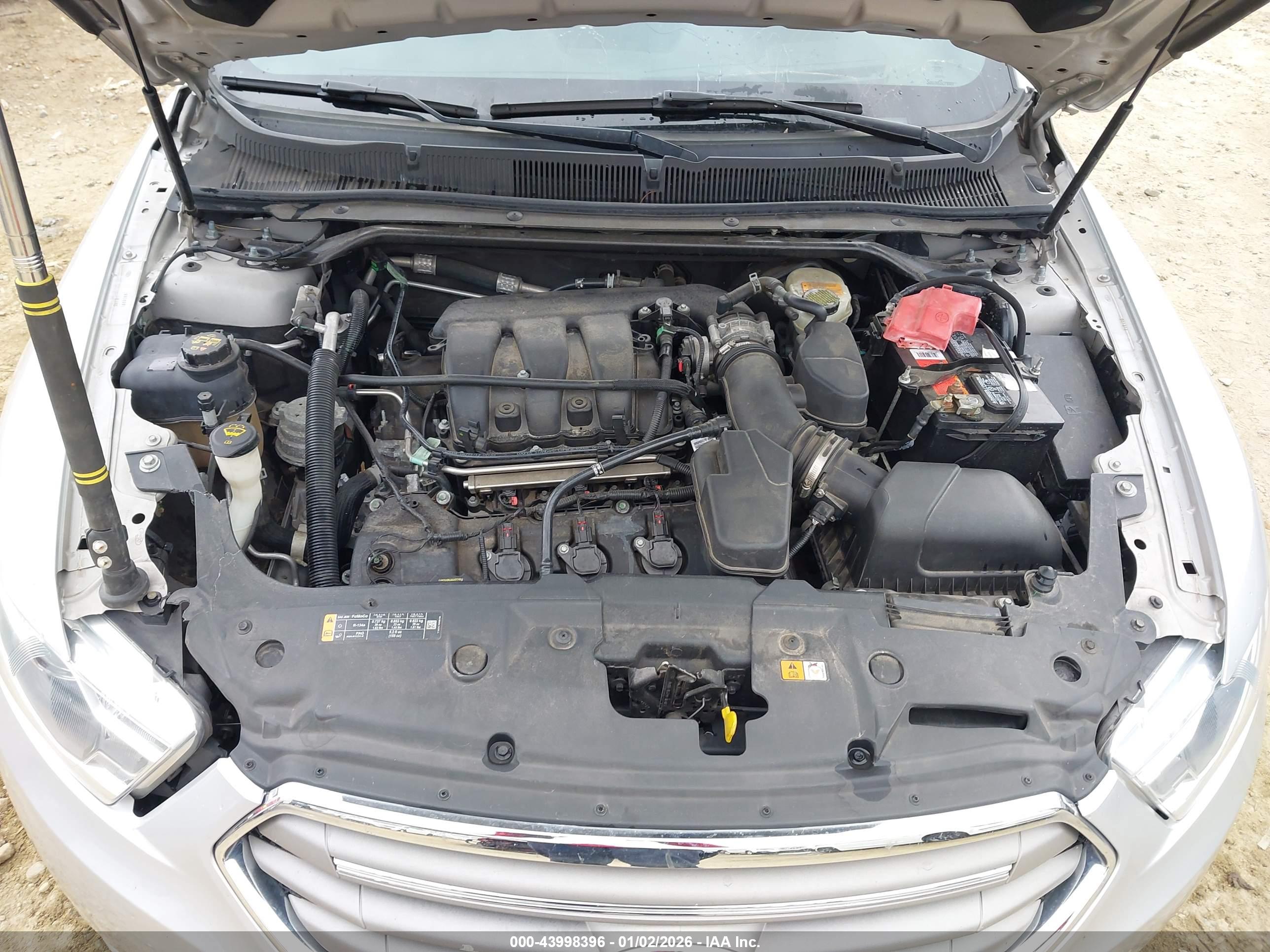FORD TAURUS image 10