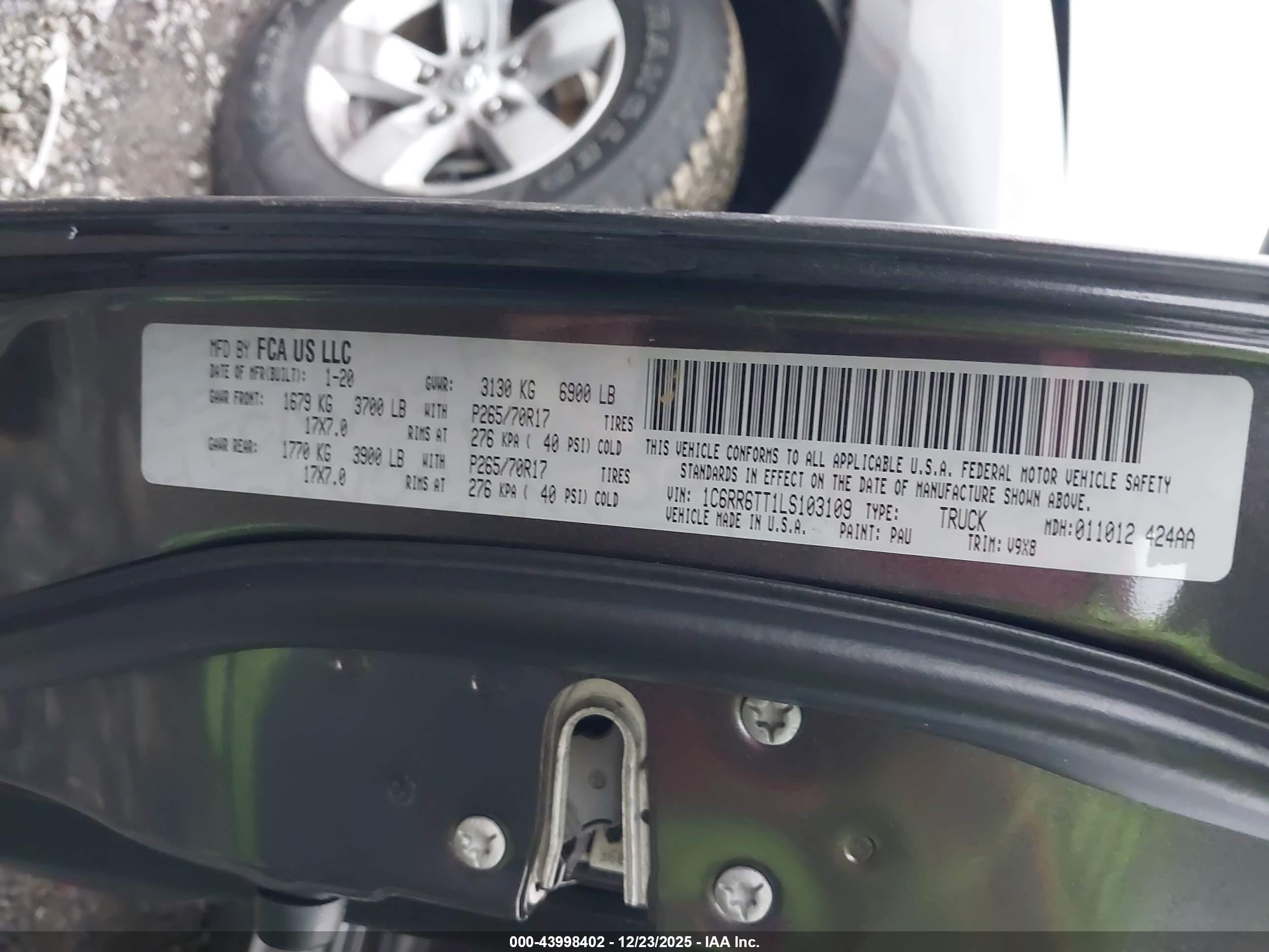 RAM 1500 image 9