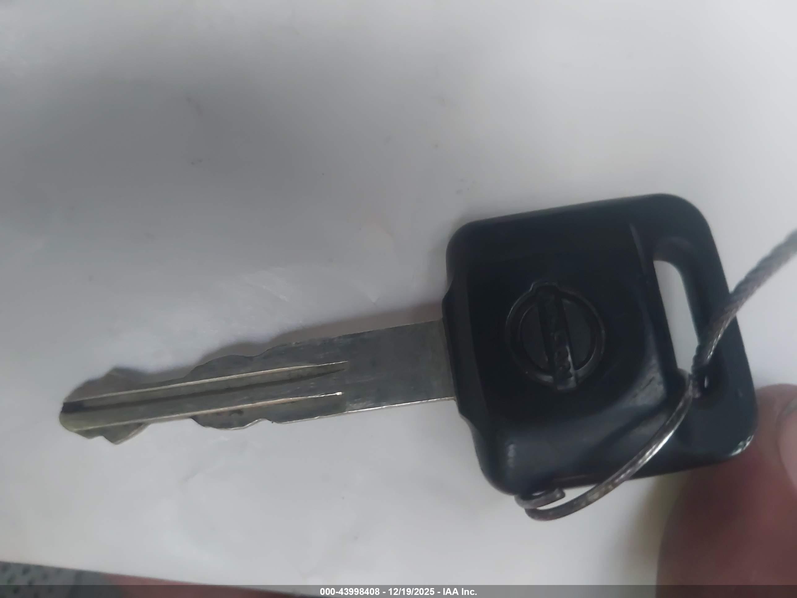 NISSAN FRONTIER image 11