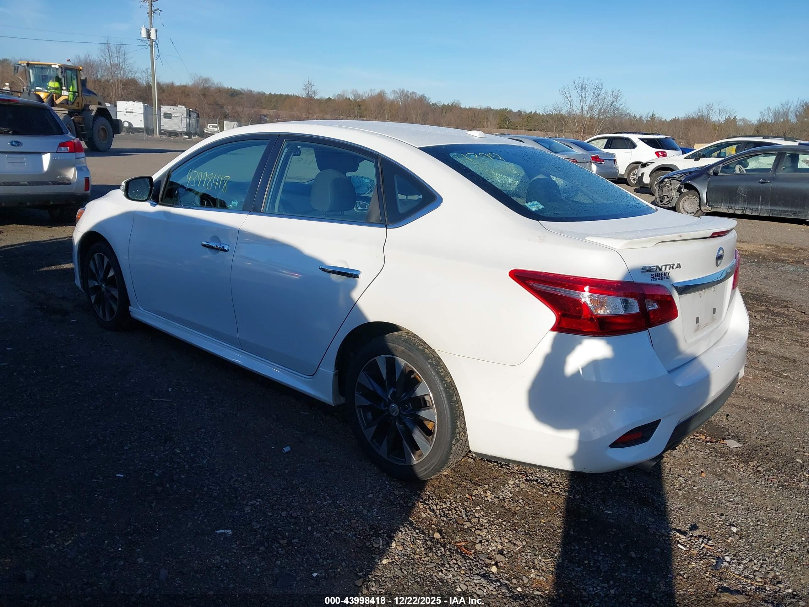 NISSAN SENTRA image 3