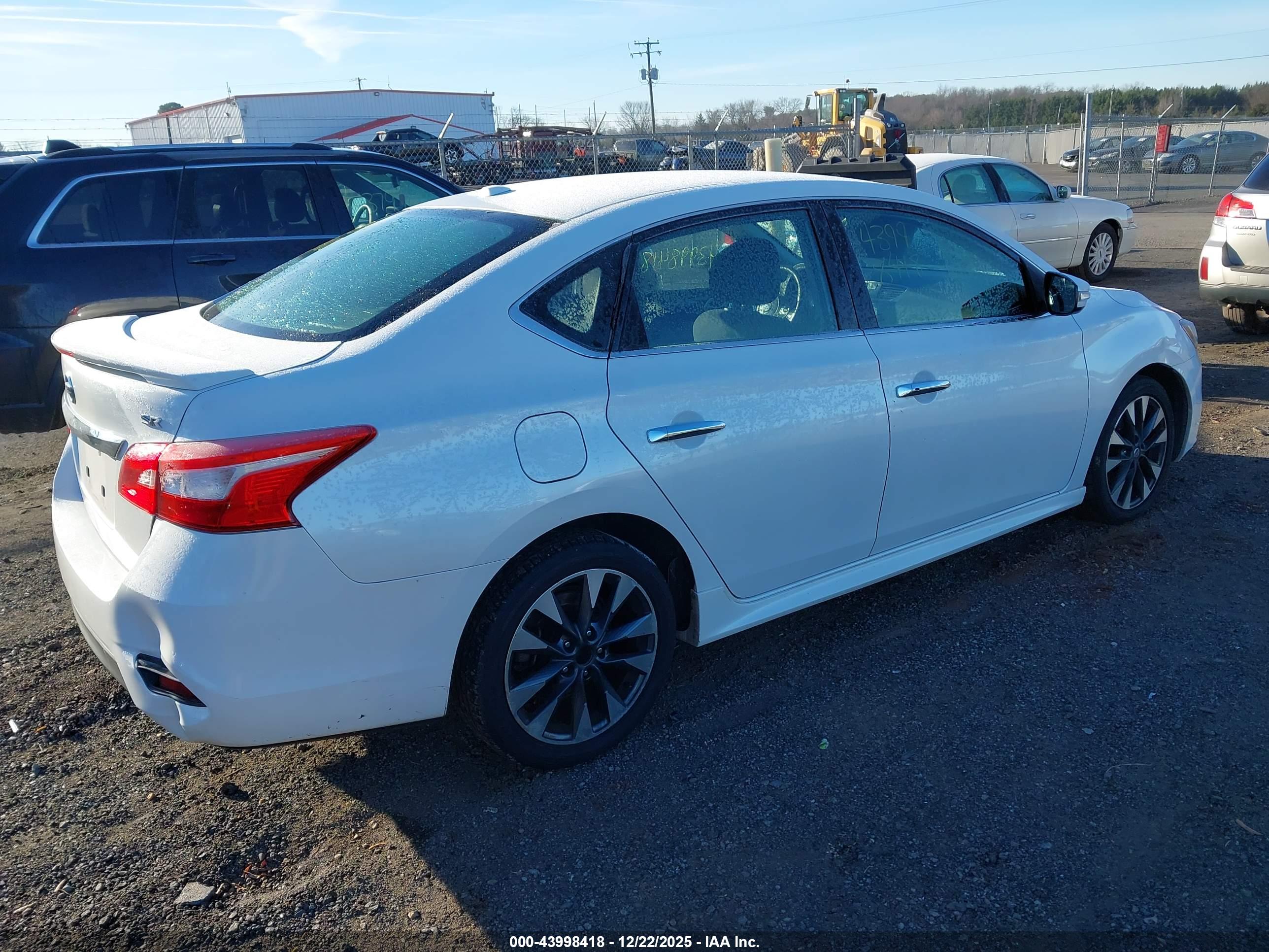 NISSAN SENTRA image 4
