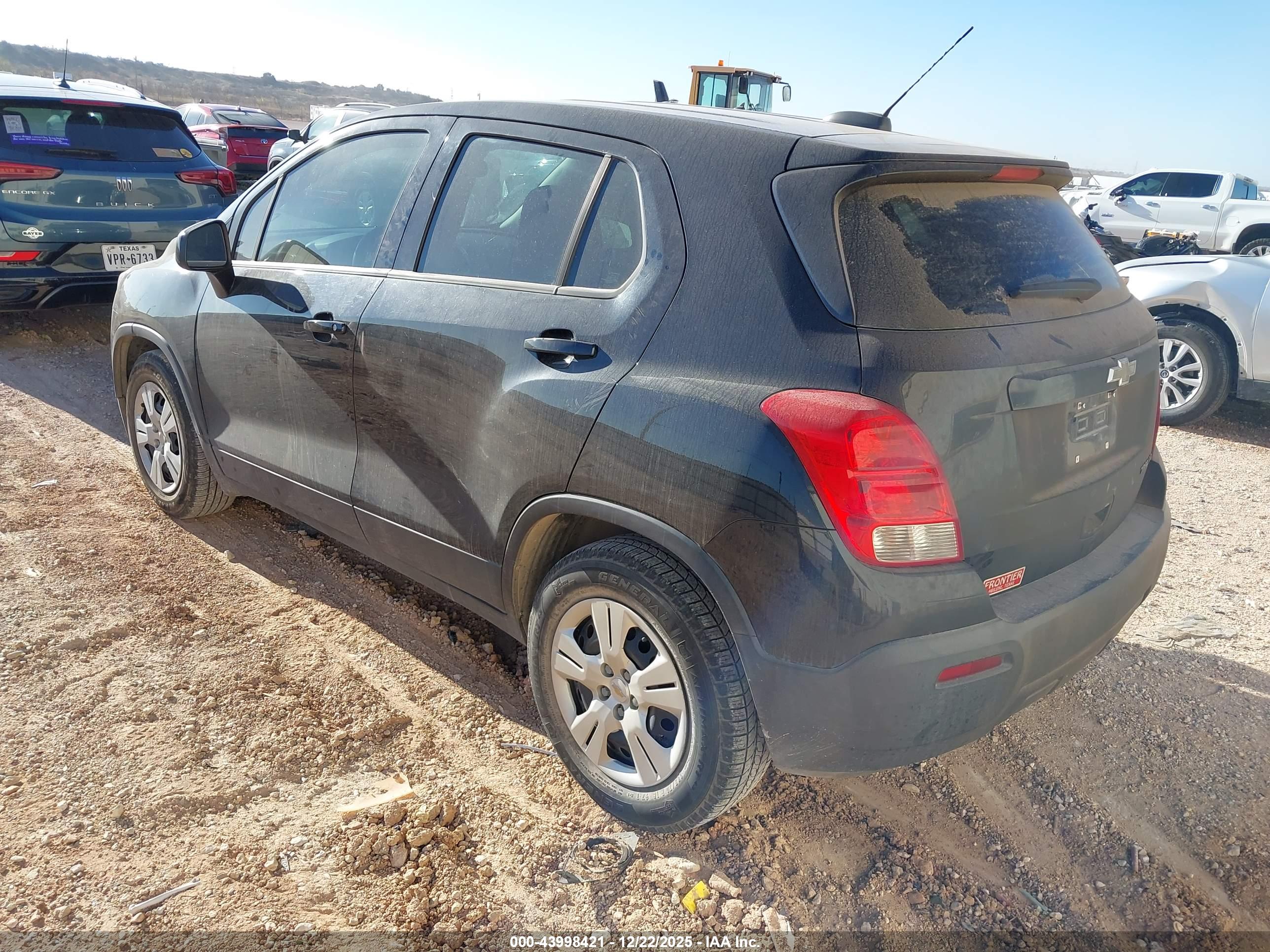 CHEVROLET TRAX image 3