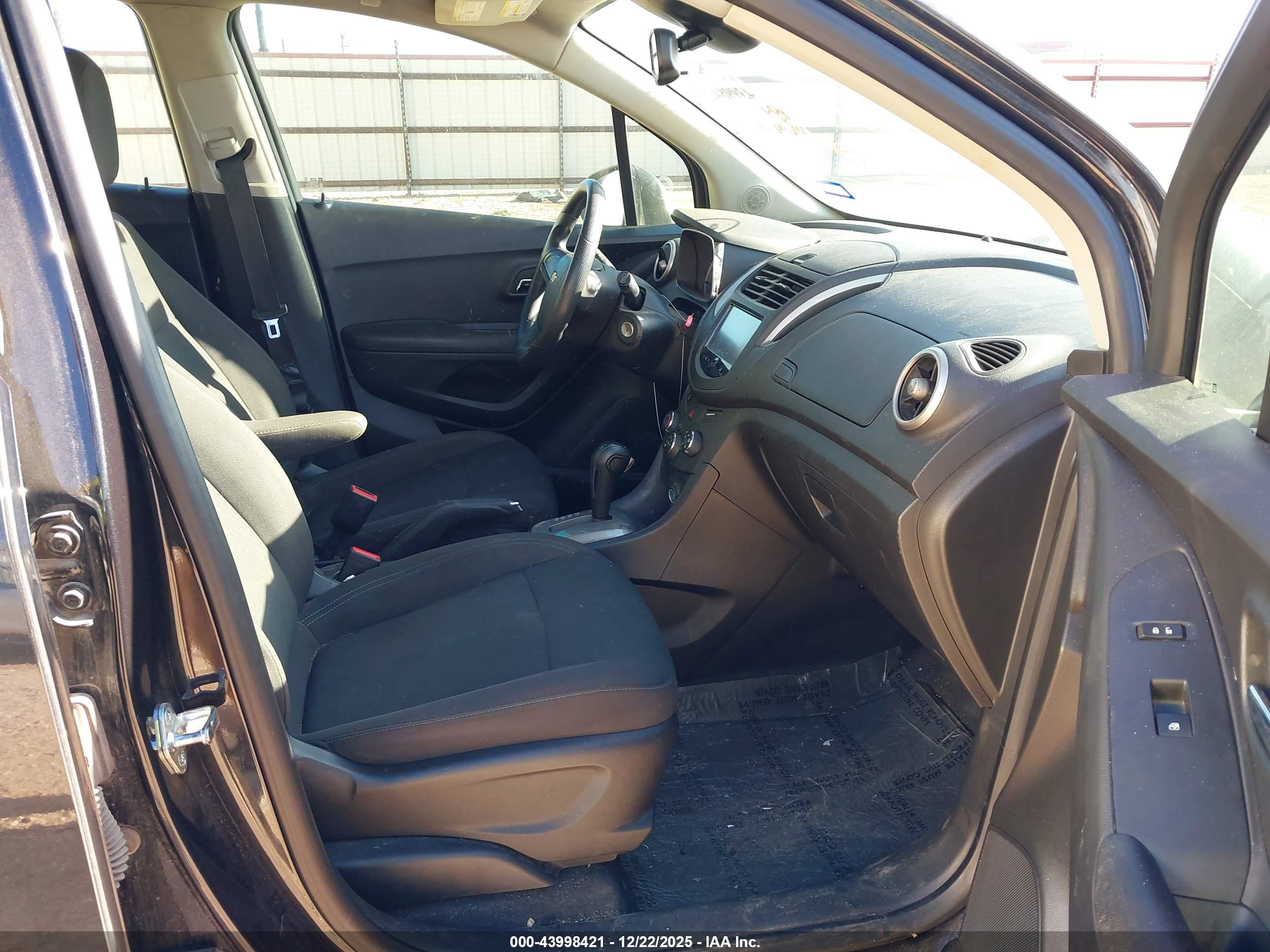 CHEVROLET TRAX image 5