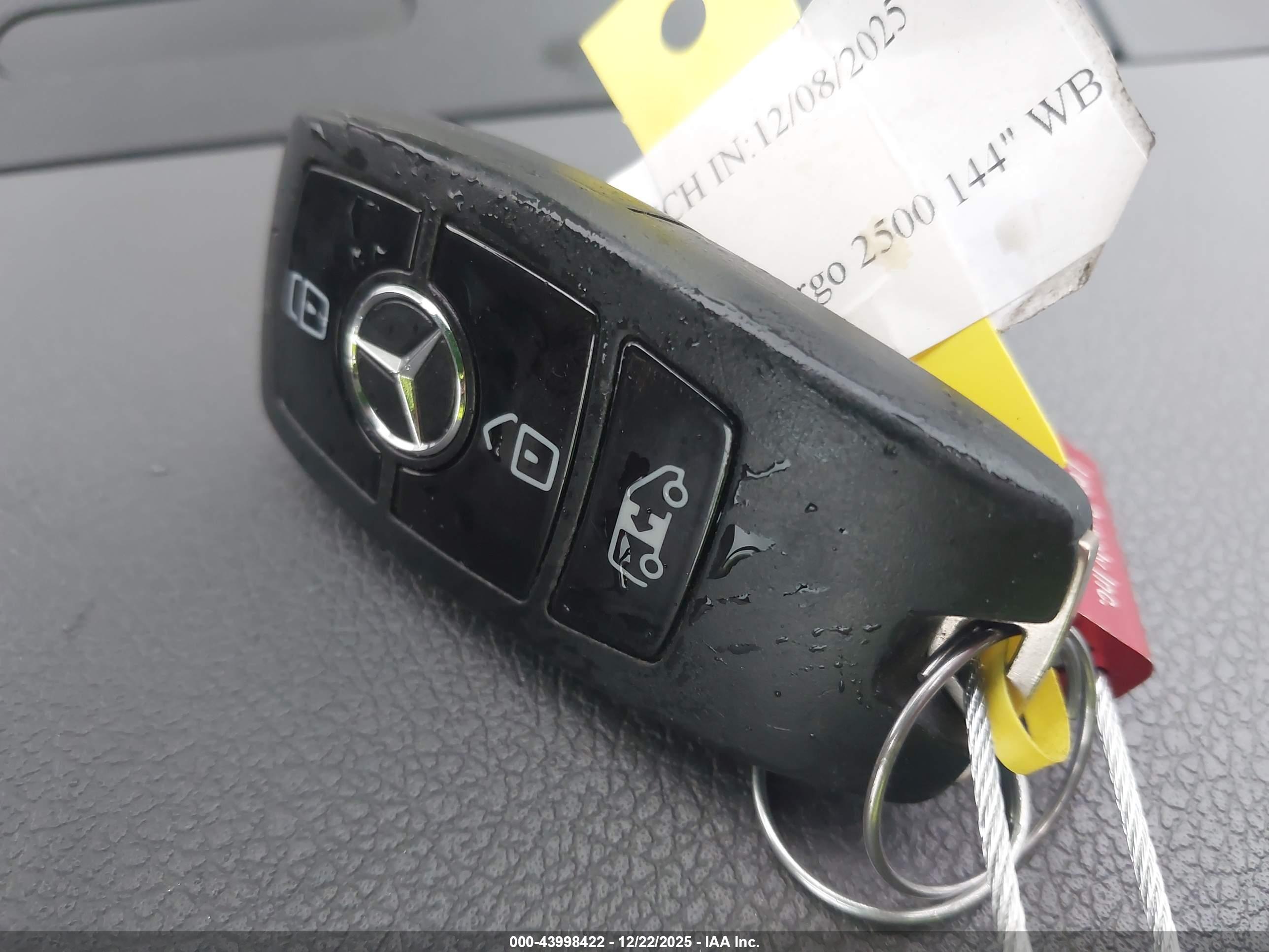 MERCEDES-BENZ SPRINTER image 11