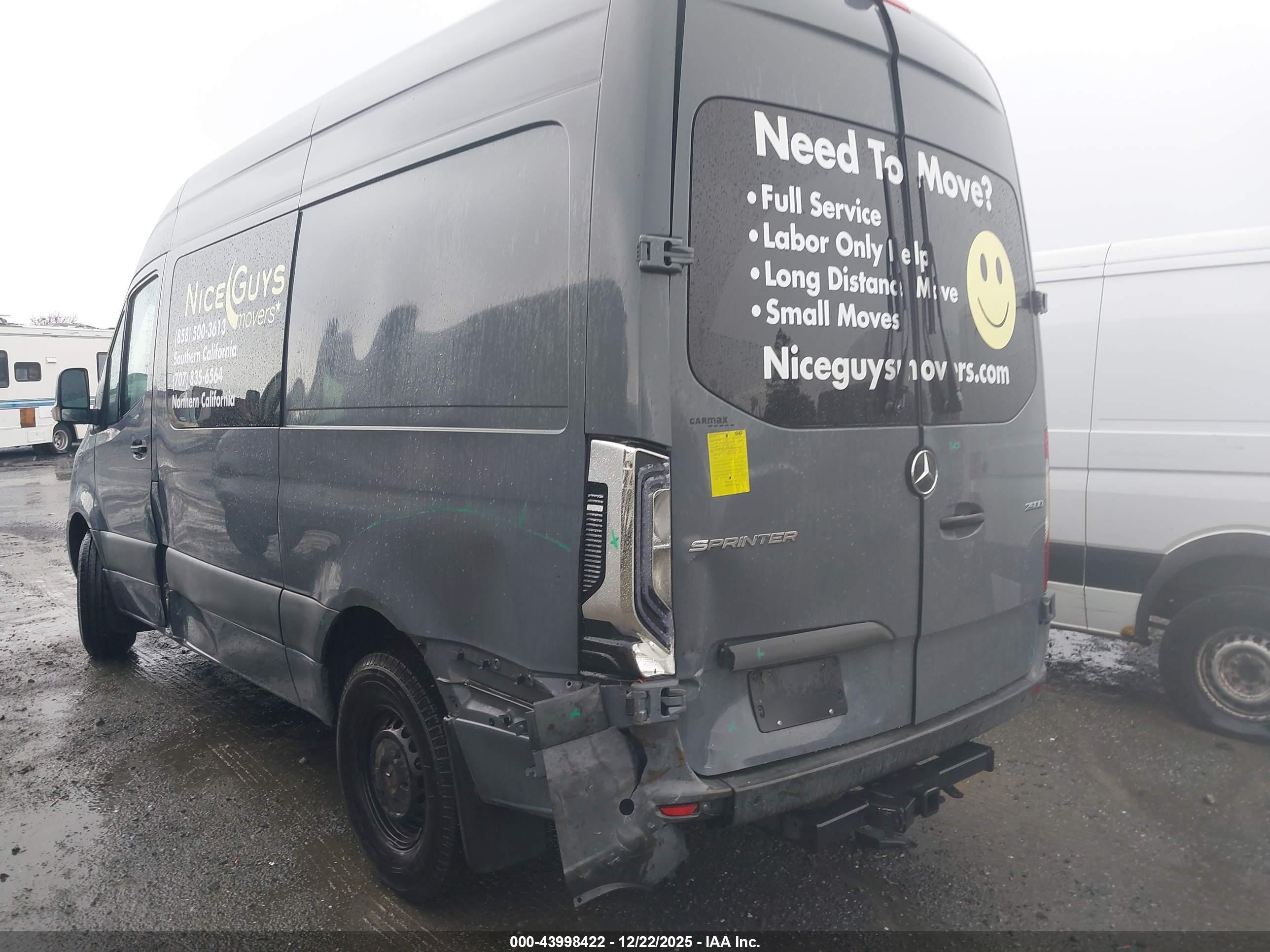 MERCEDES-BENZ SPRINTER image 6