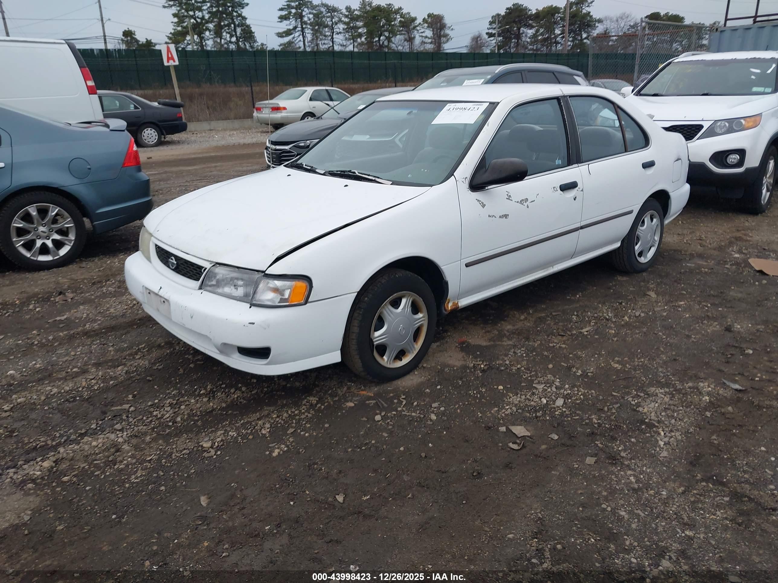 NISSAN SENTRA image 2