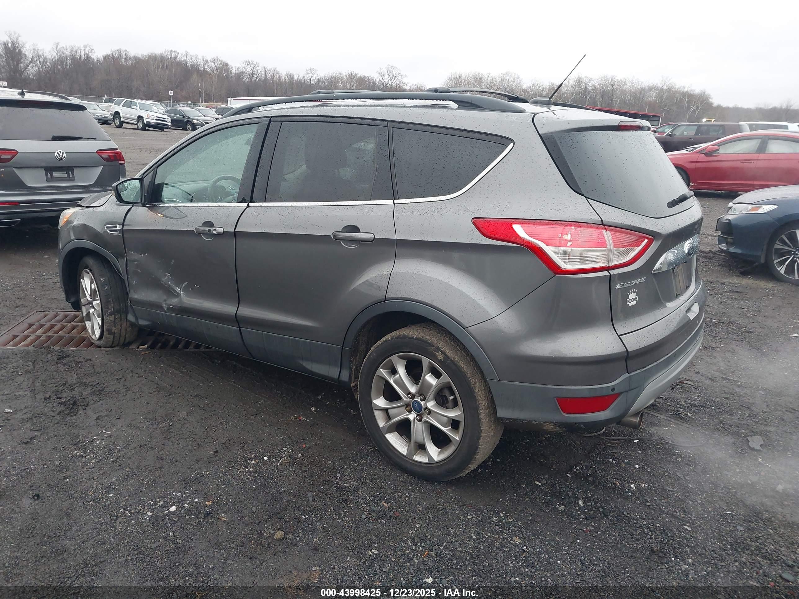 FORD ESCAPE image 3