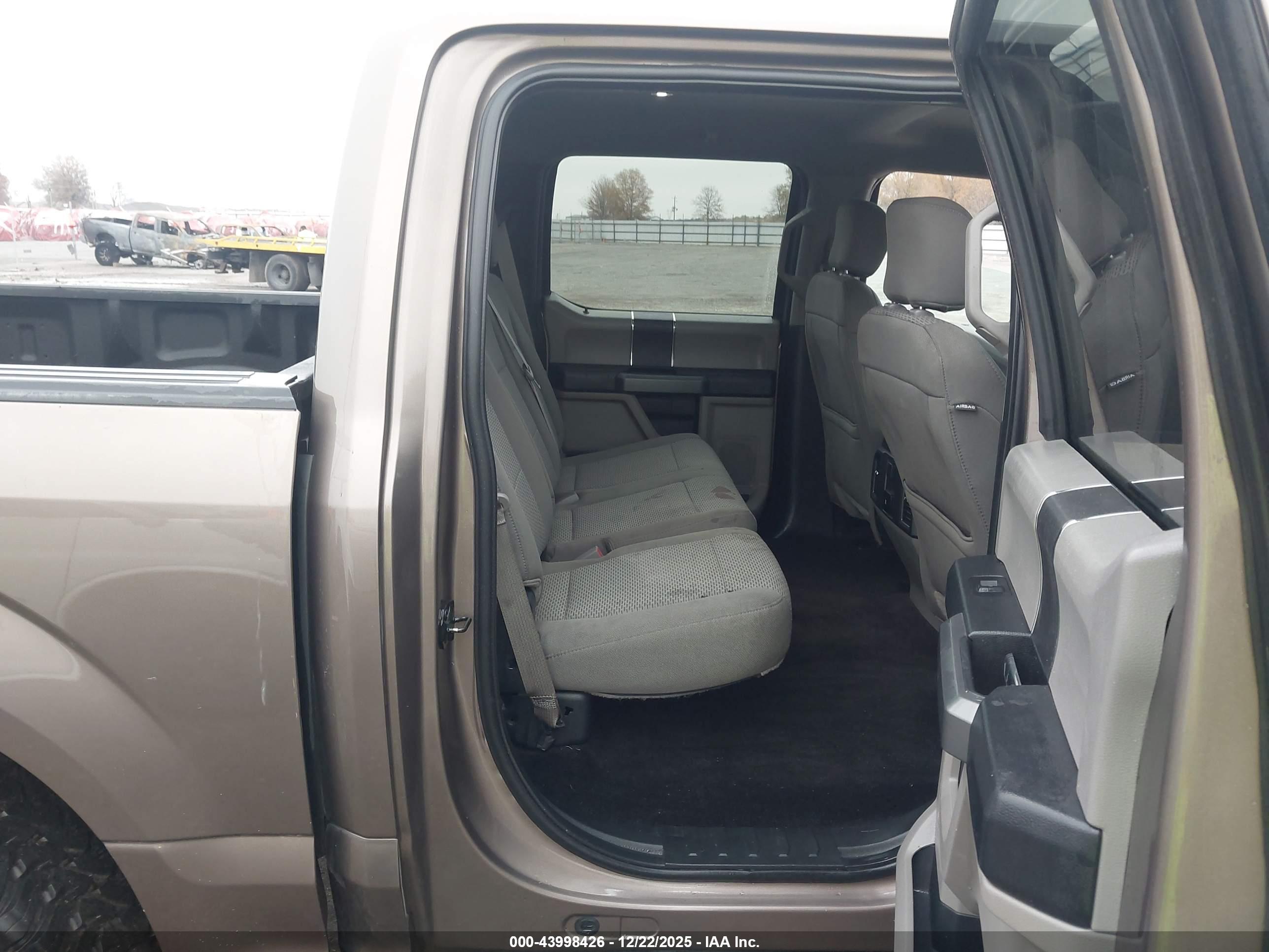 FORD F-150 image 8