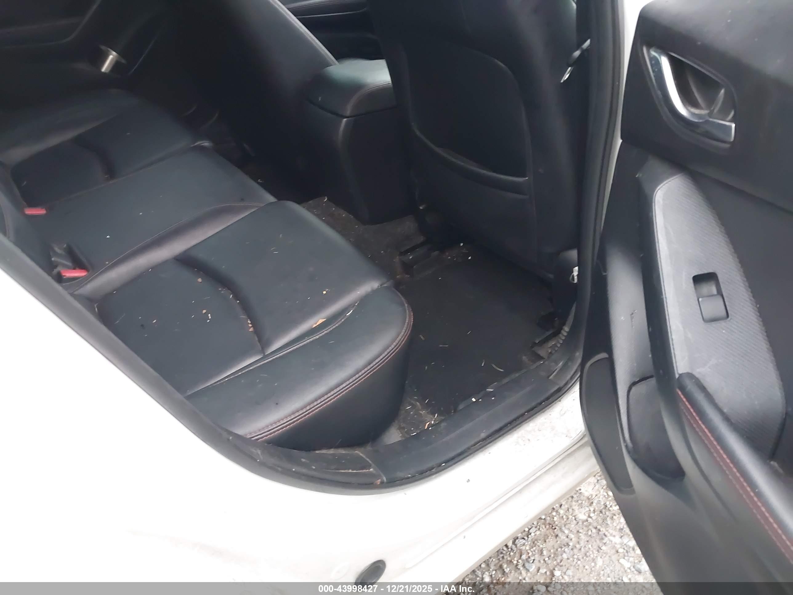 MAZDA MAZDA3 image 8