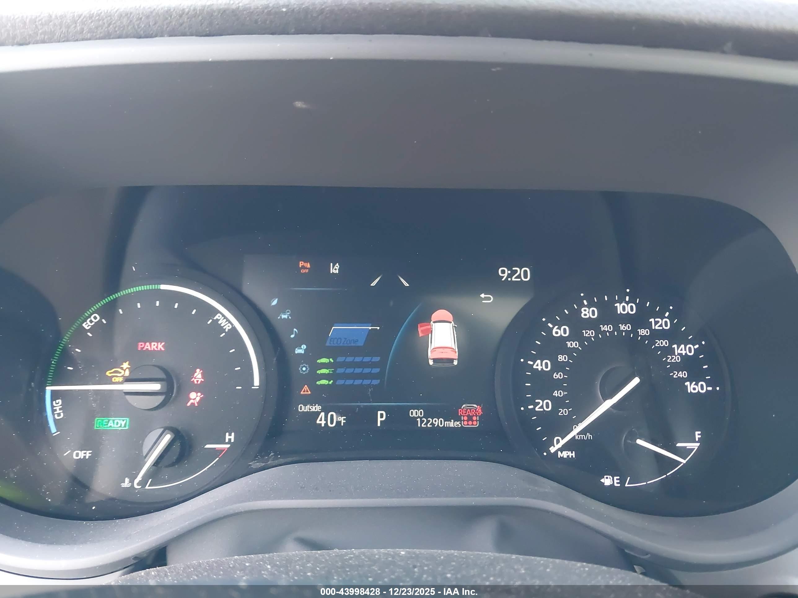 TOYOTA SIENNA image 7