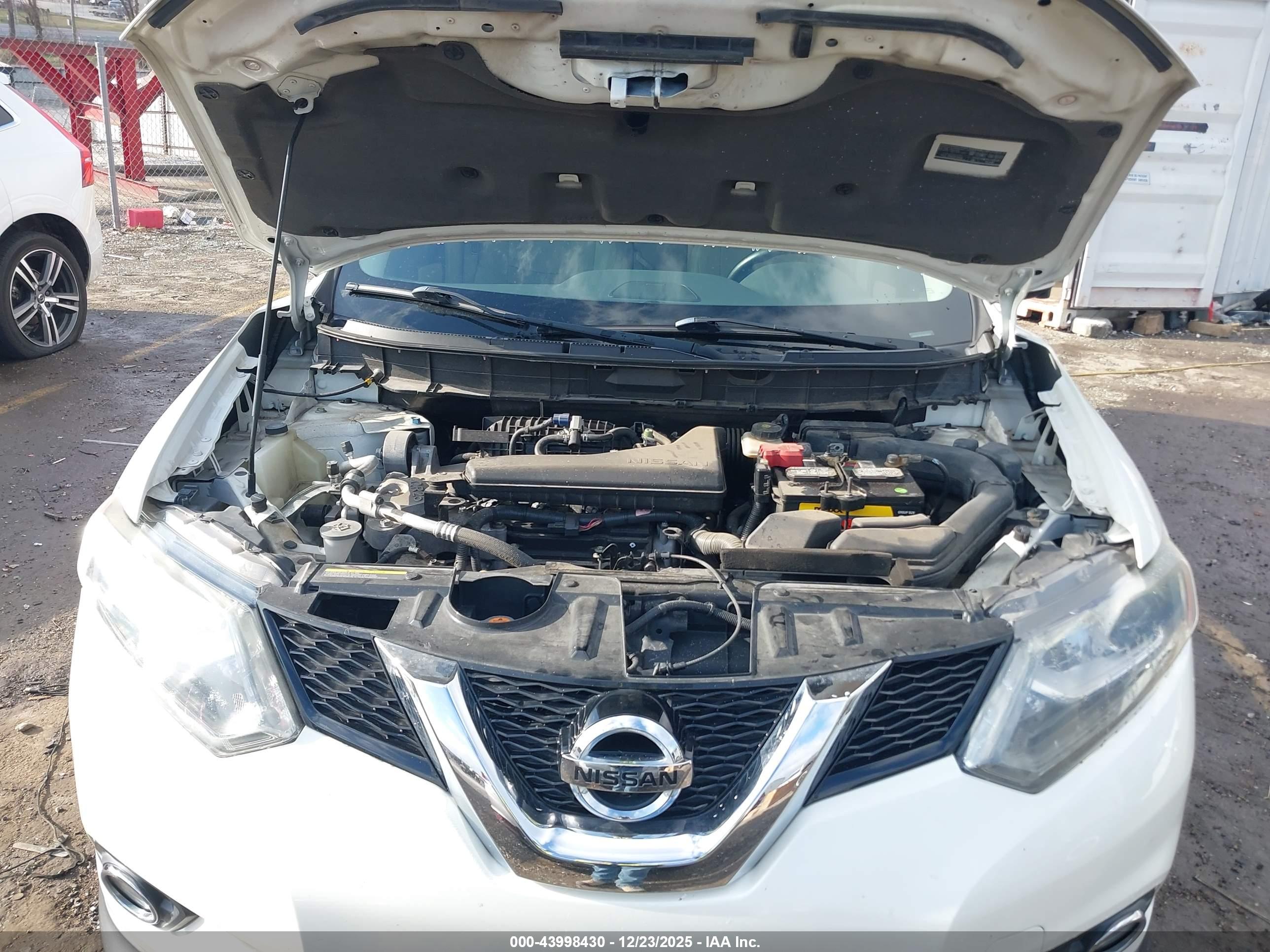 NISSAN ROGUE image 10