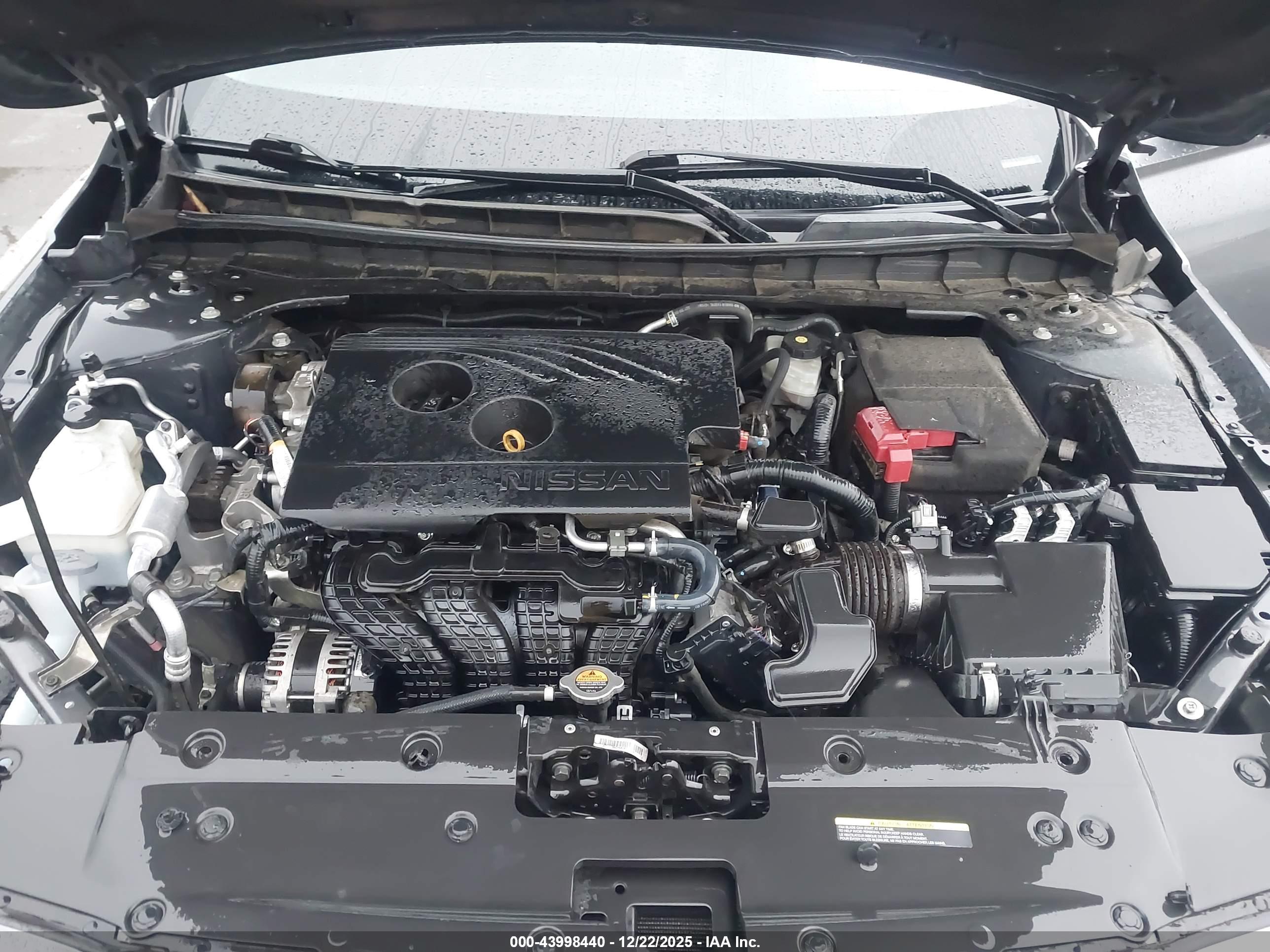 NISSAN ALTIMA image 10