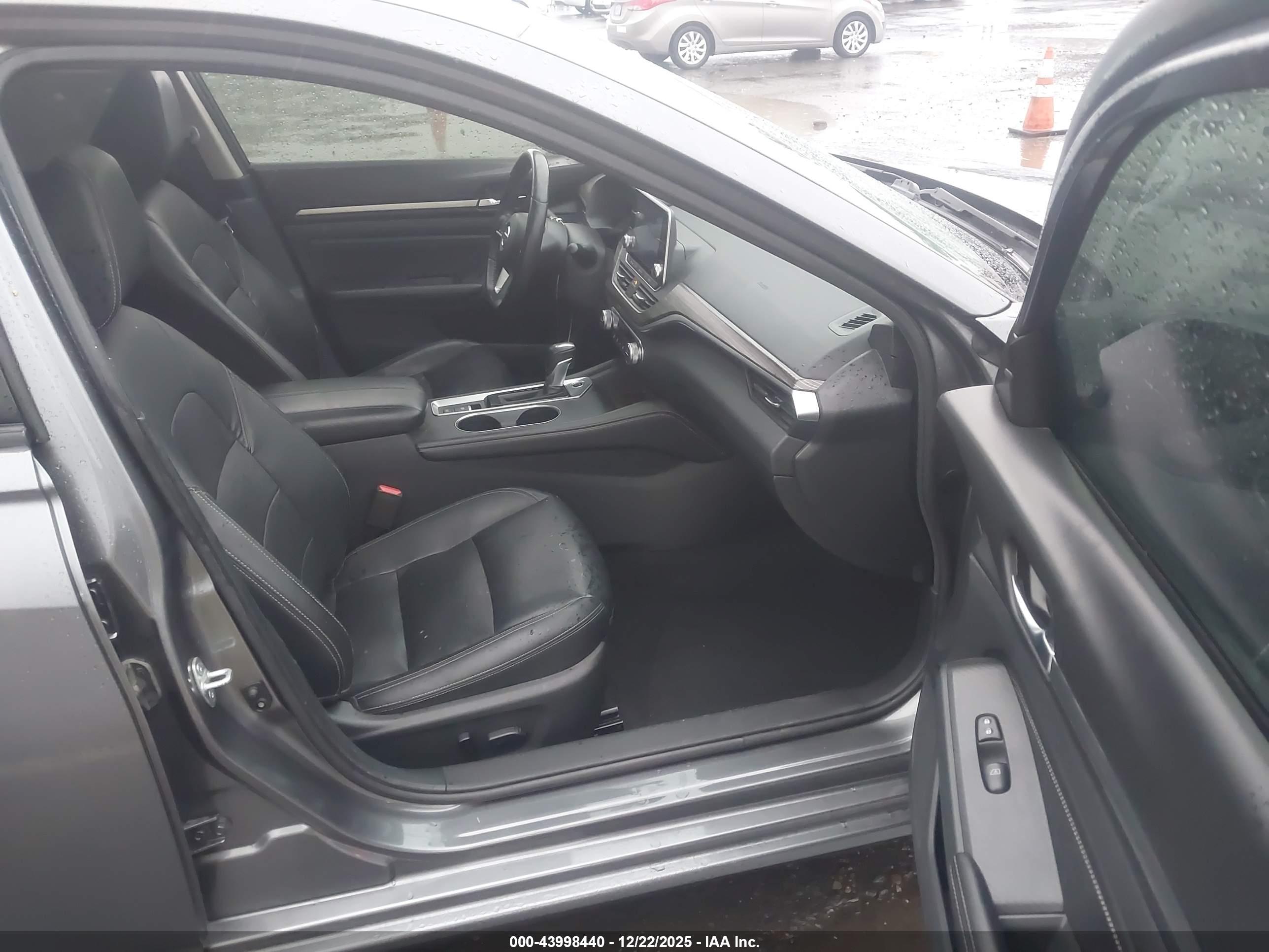 NISSAN ALTIMA image 5