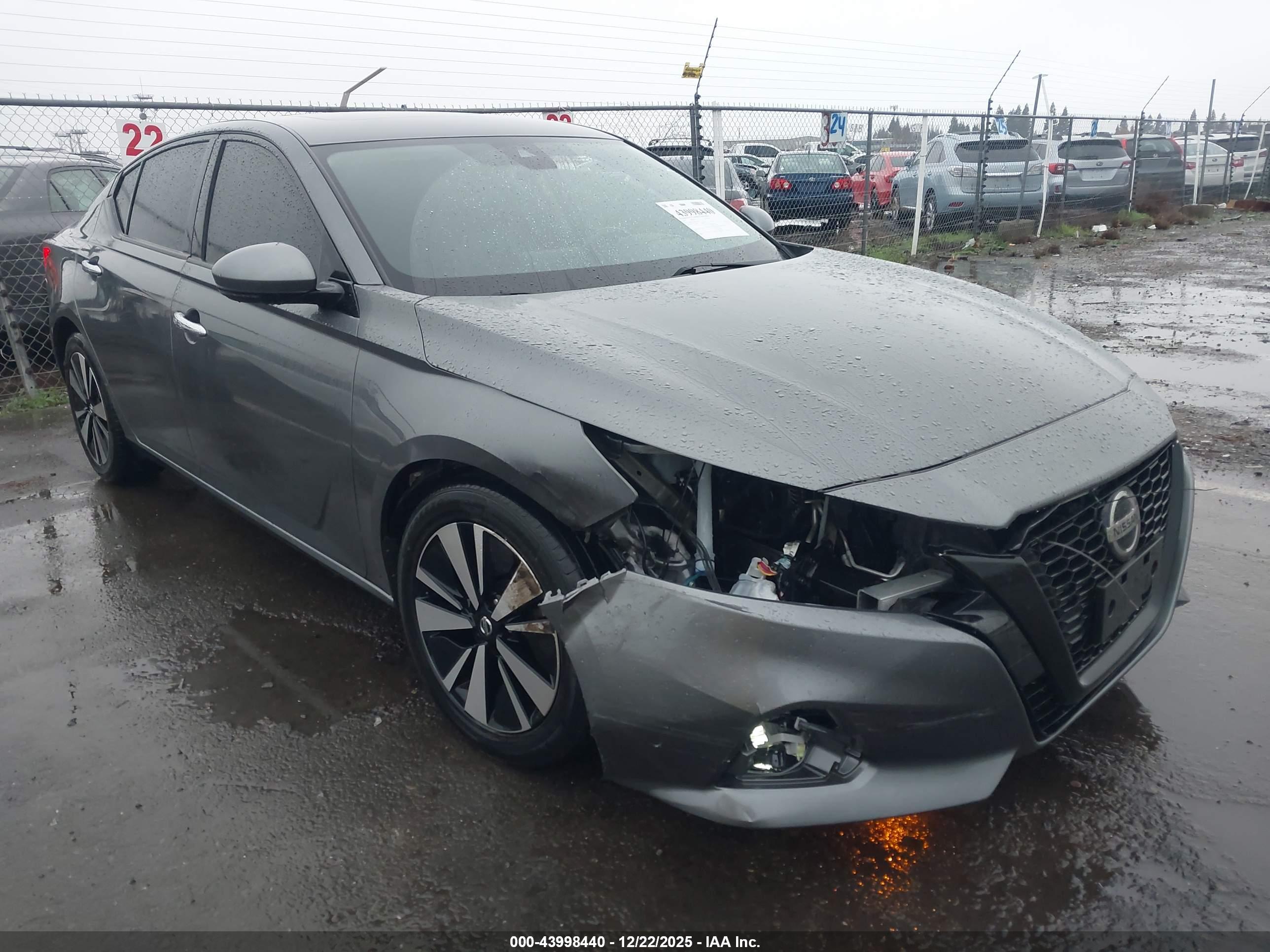 NISSAN ALTIMA image 6
