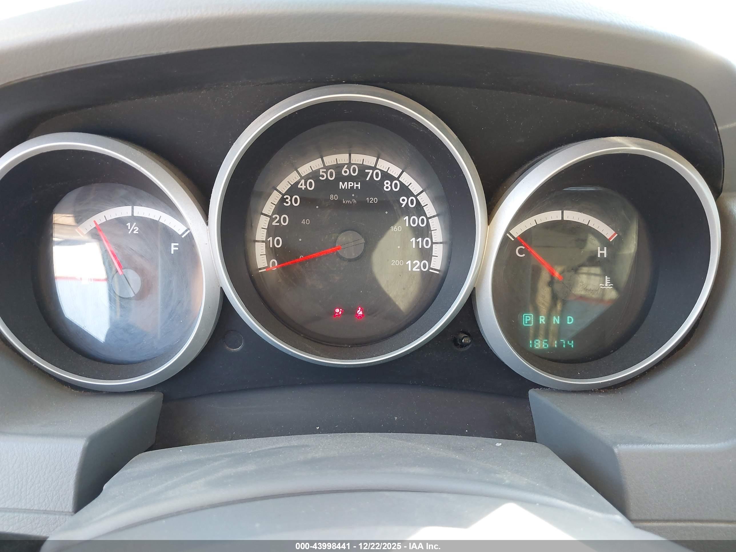 DODGE GRAND image 7