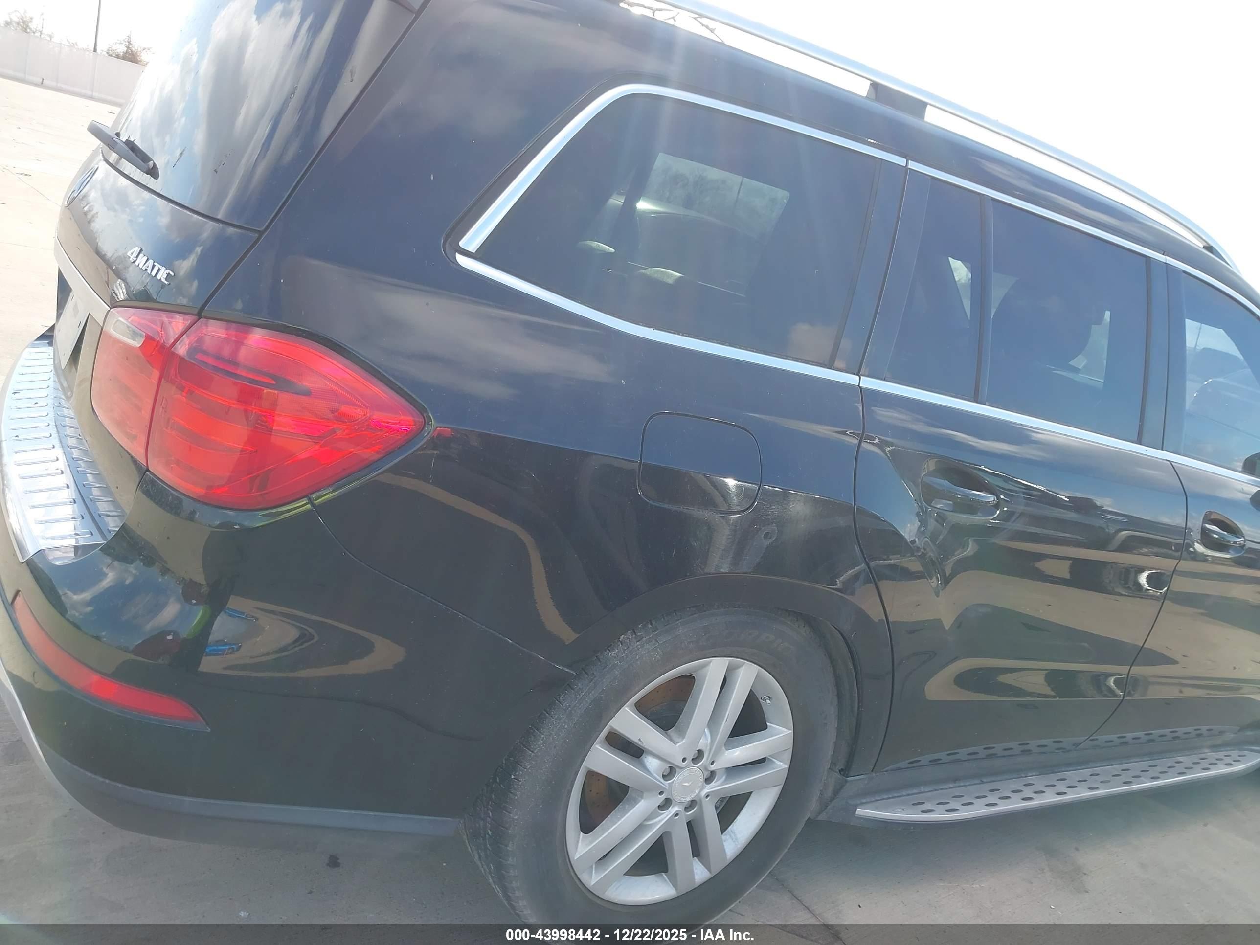 MERCEDES-BENZ GL image 6