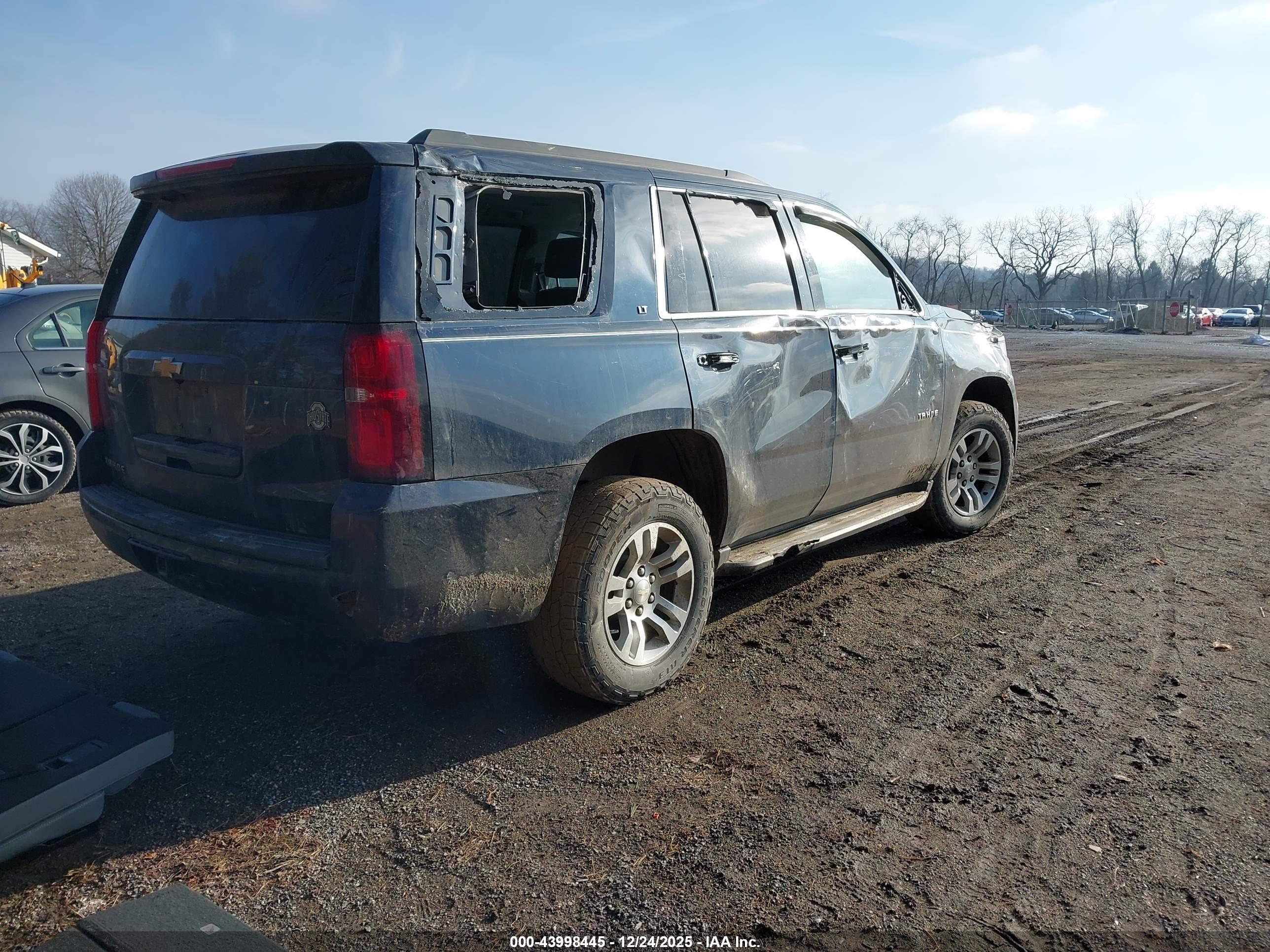 CHEVROLET TAHOE image 4