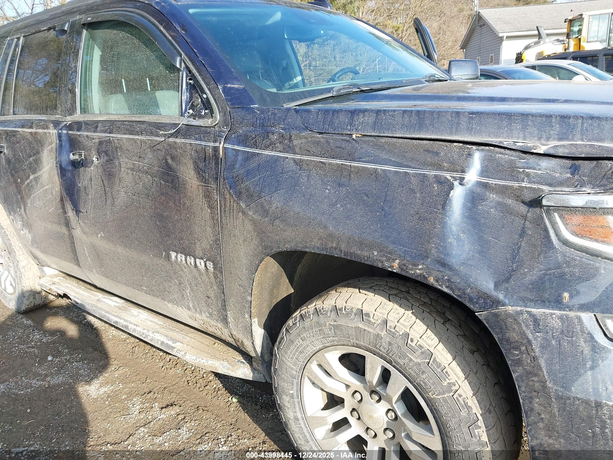 CHEVROLET TAHOE image 6