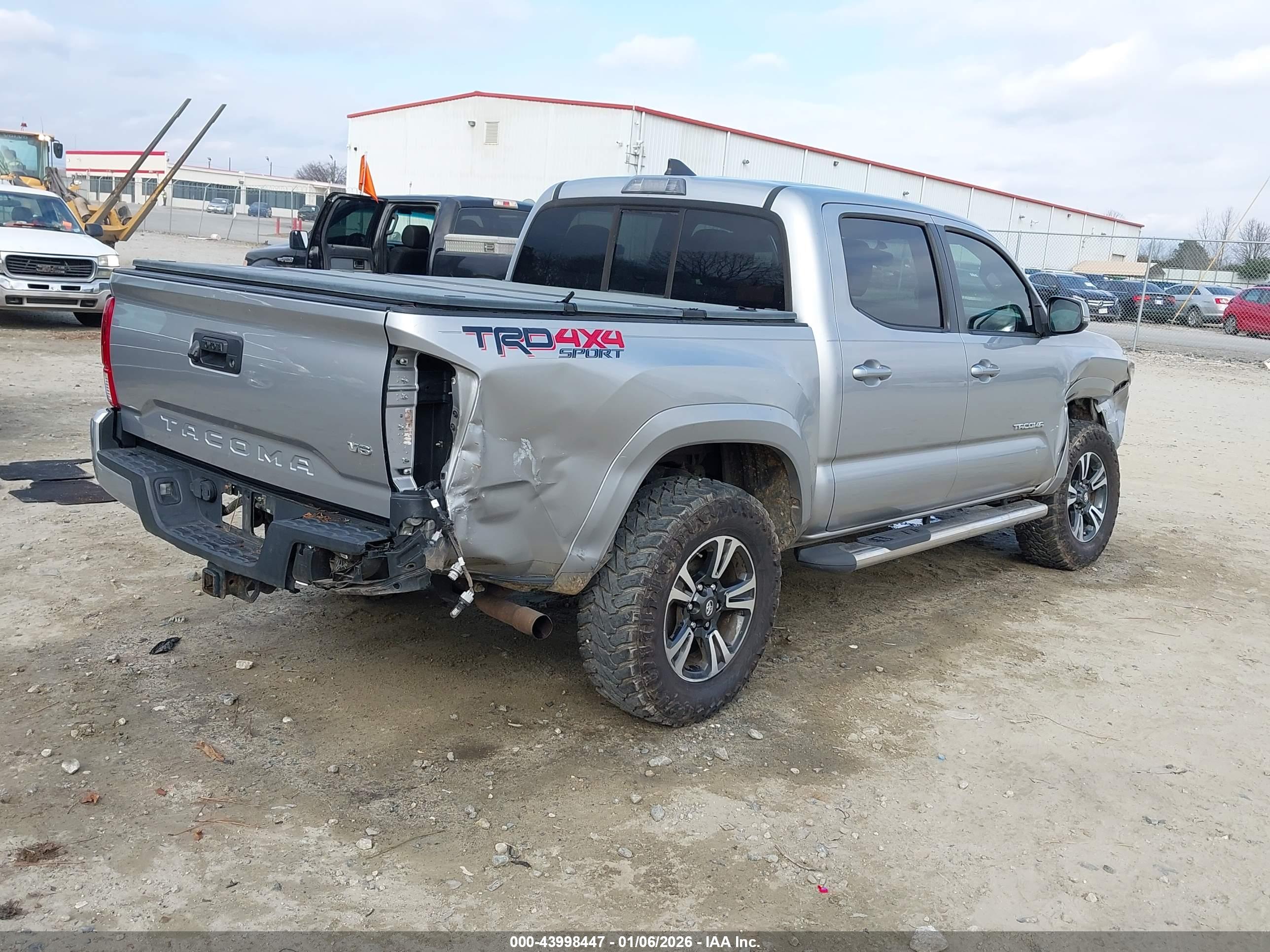 TOYOTA TACOMA image 4