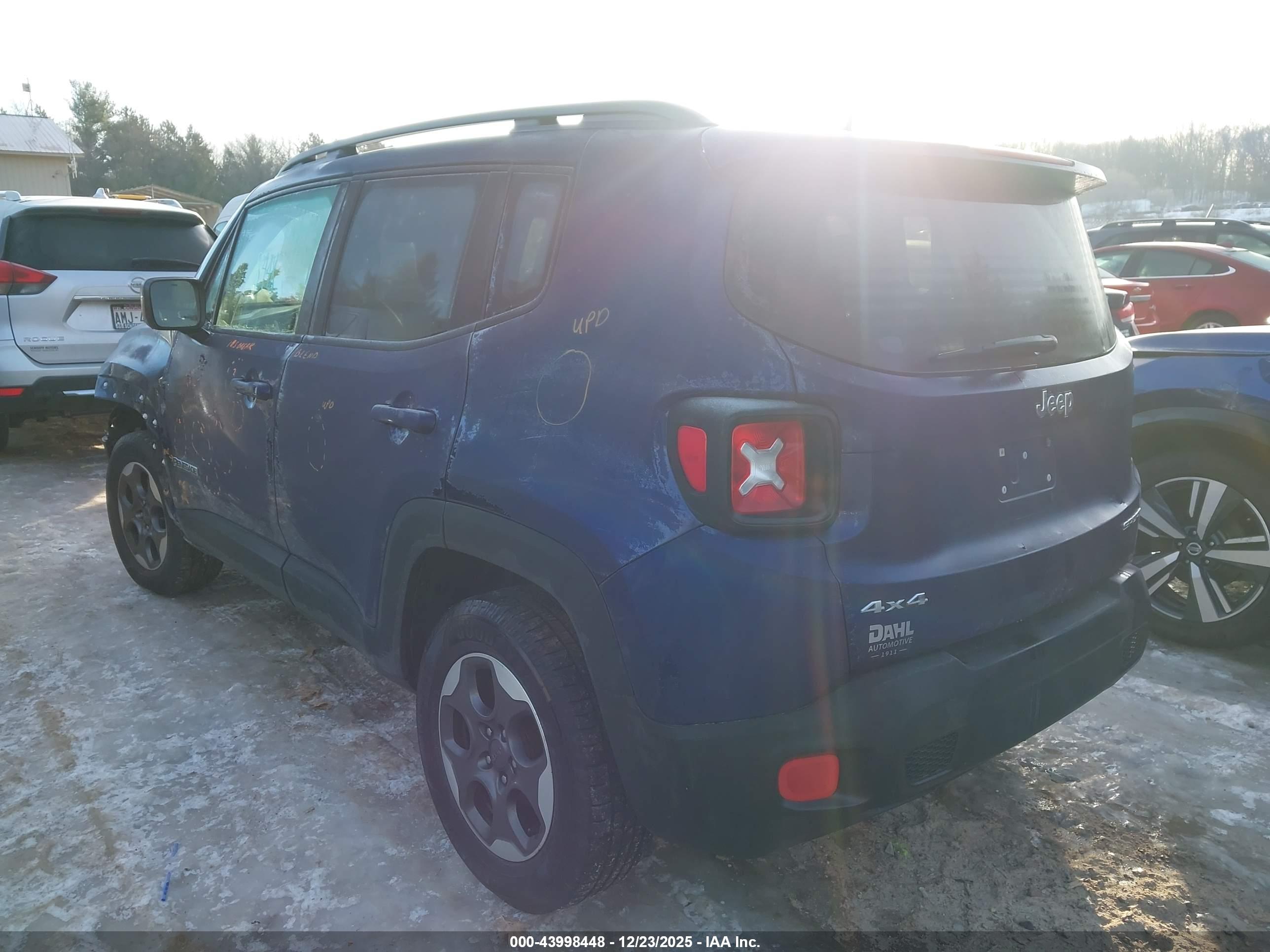 JEEP RENEGADE image 3