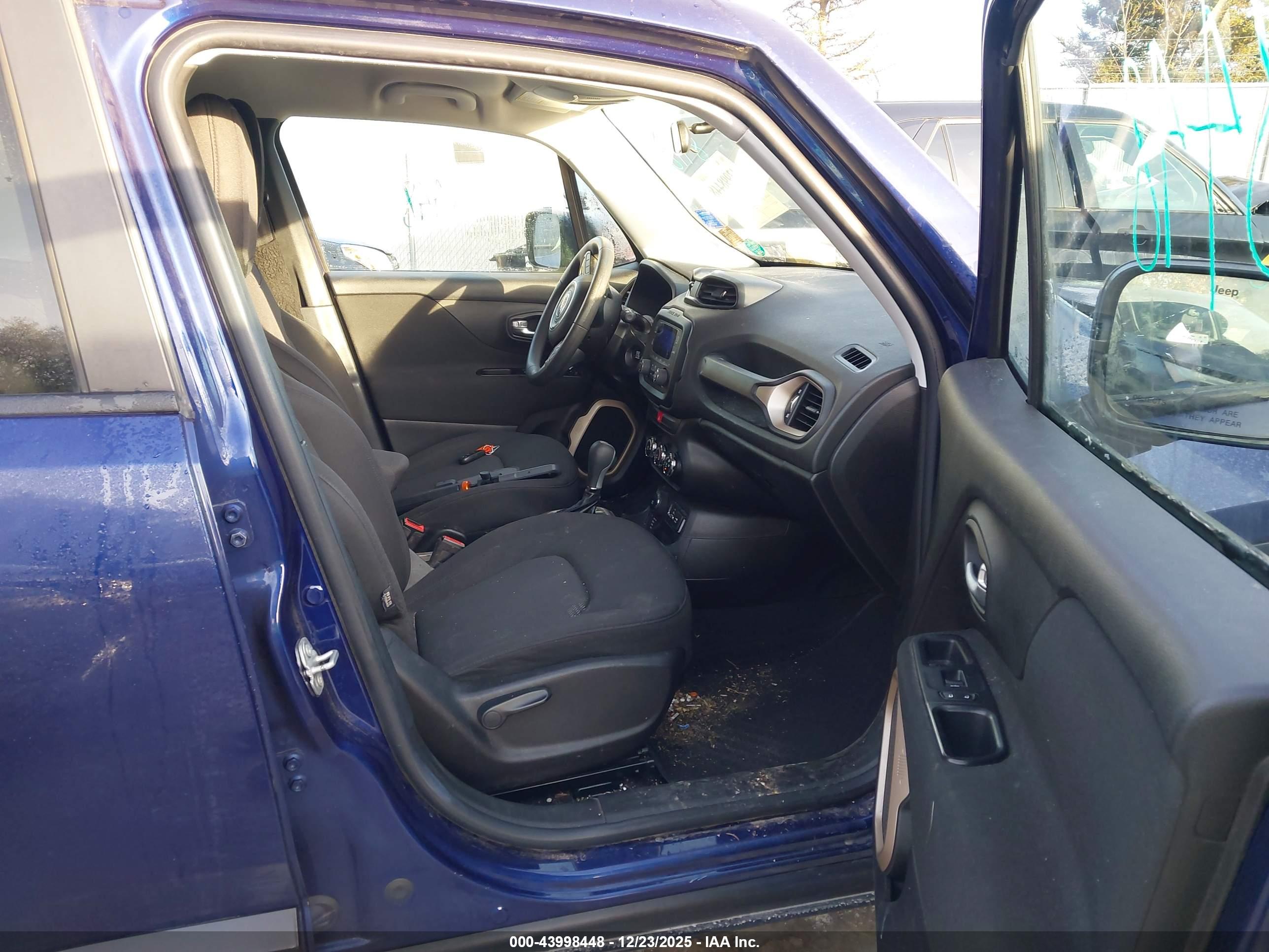 JEEP RENEGADE image 5