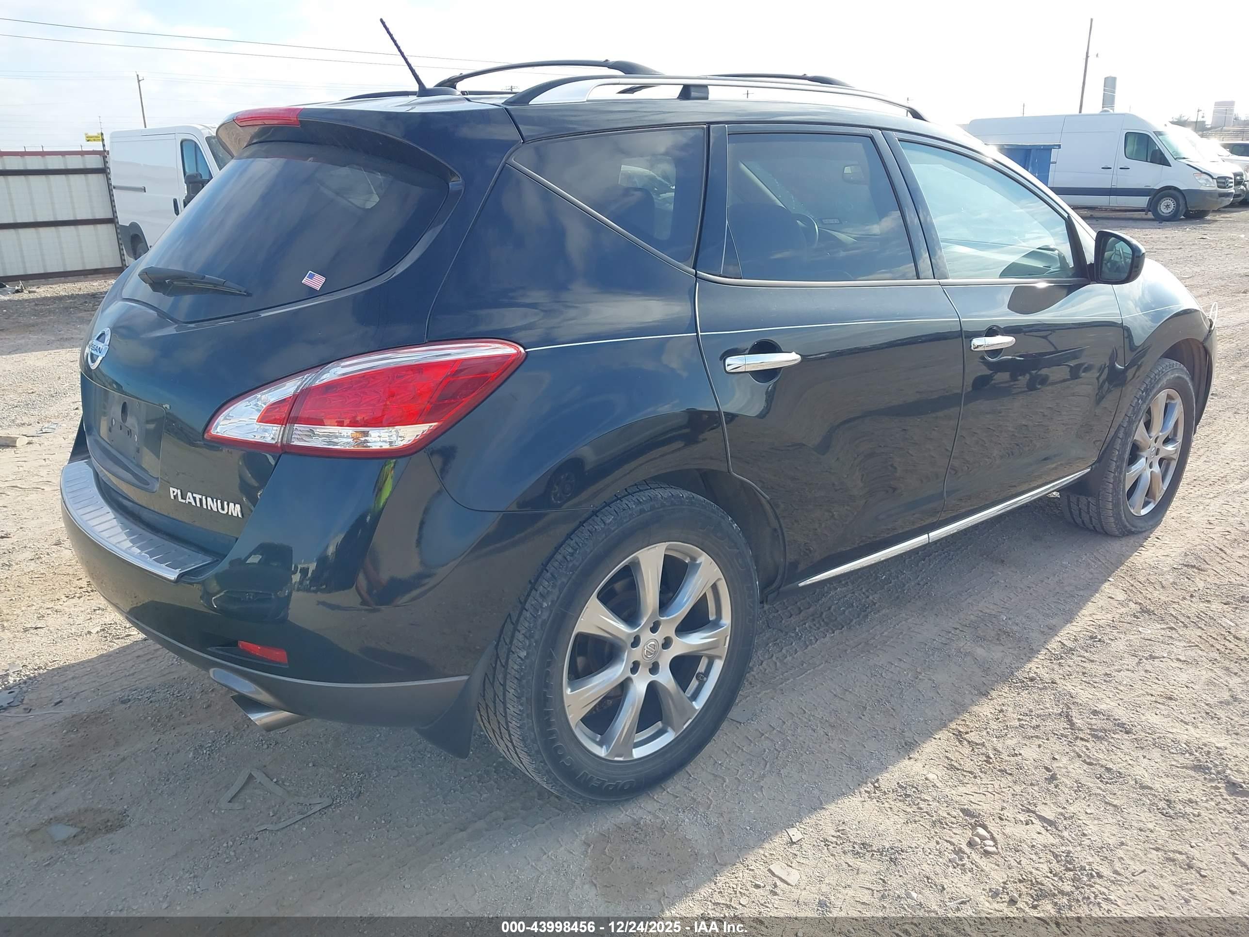 NISSAN MURANO image 4