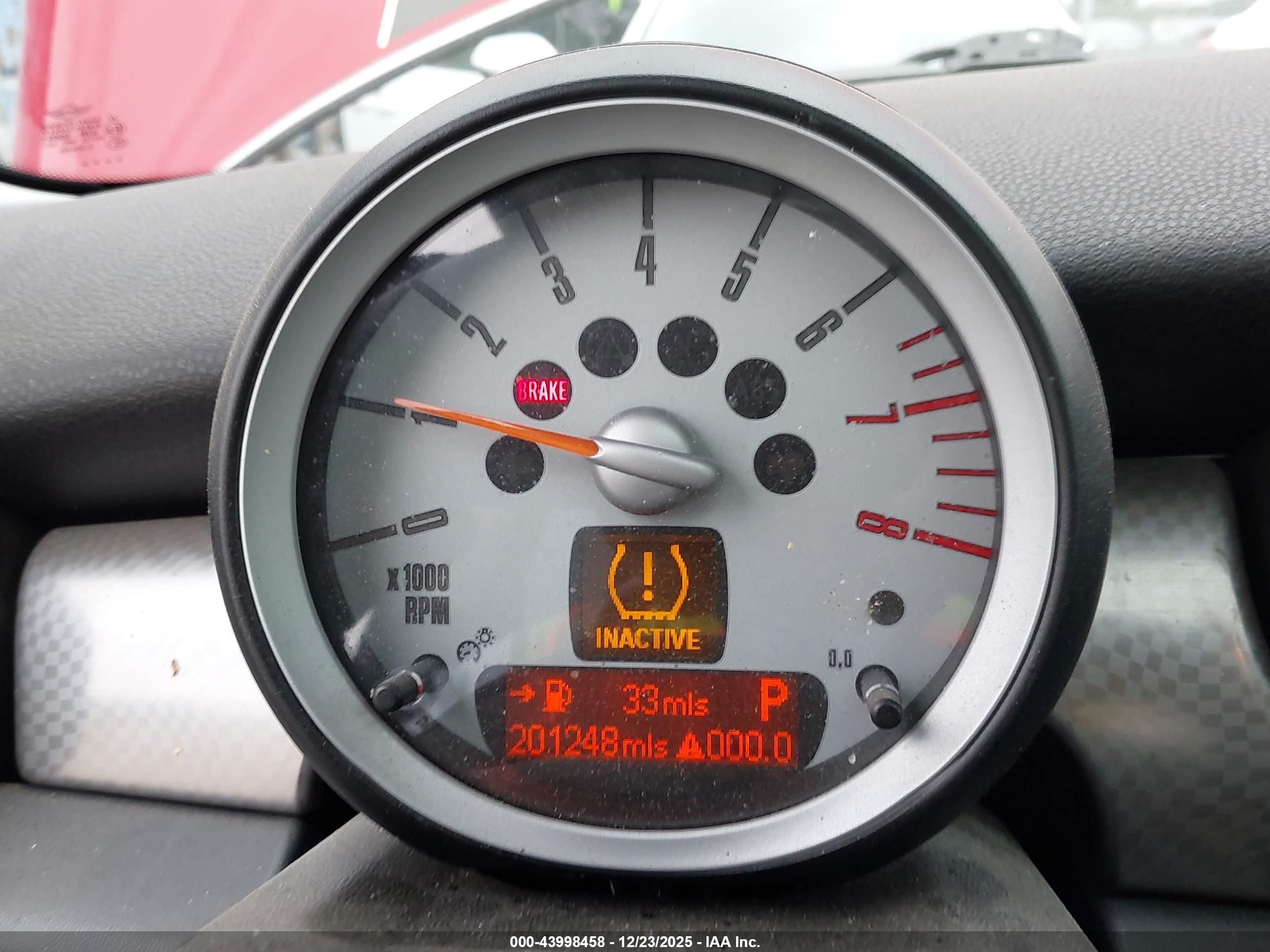 MINI COOPER image 7